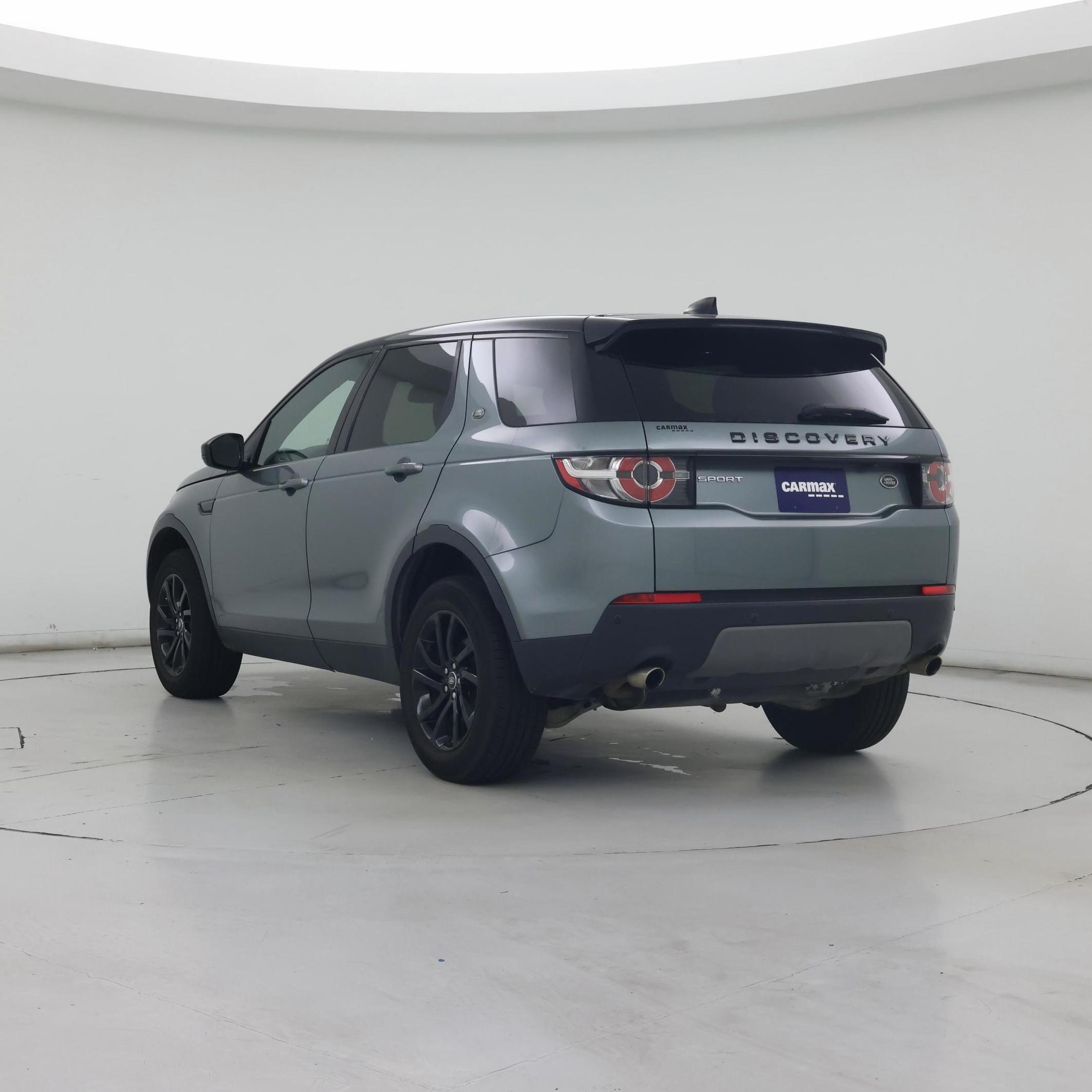 Thumbnail: 2017 Land Rover Discovery Sport - 2