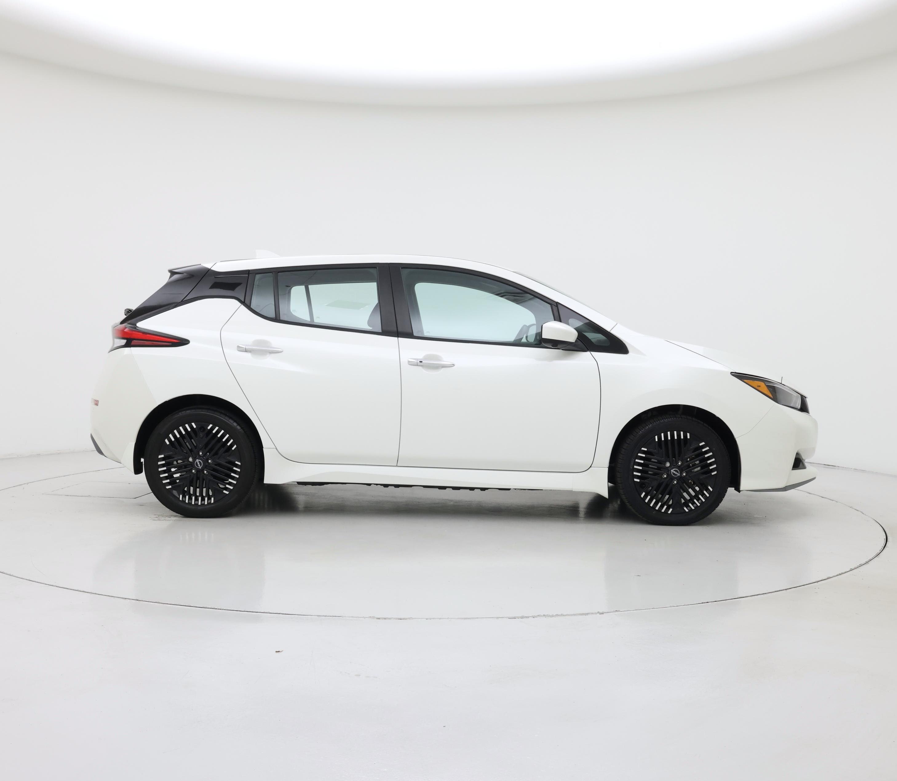 Thumbnail: 2024 Nissan Leaf - 7