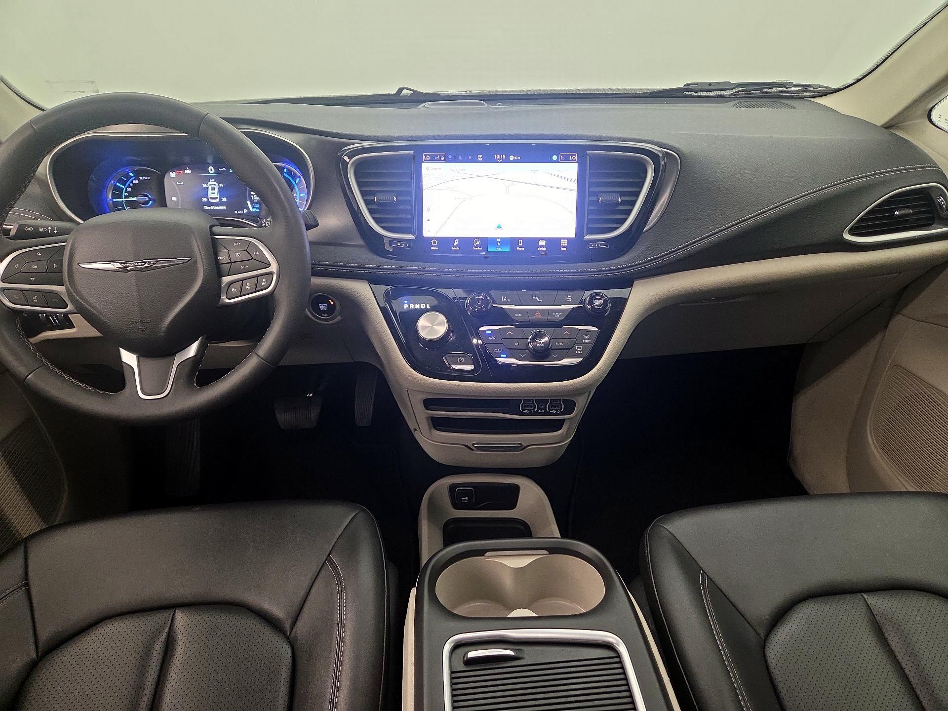 Thumbnail: 2024 Chrysler Pacifica - 9