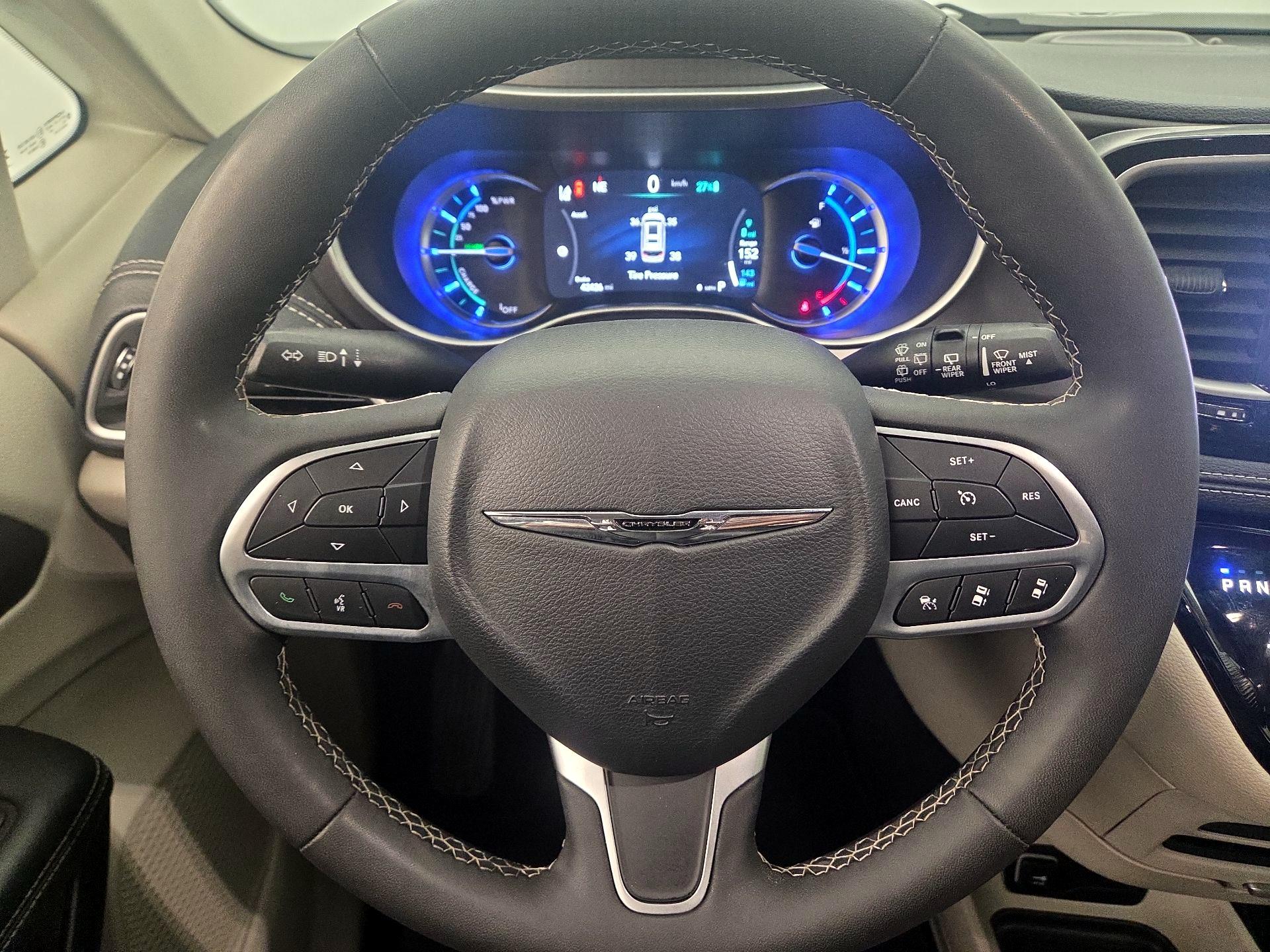 Thumbnail: 2024 Chrysler Pacifica - 10