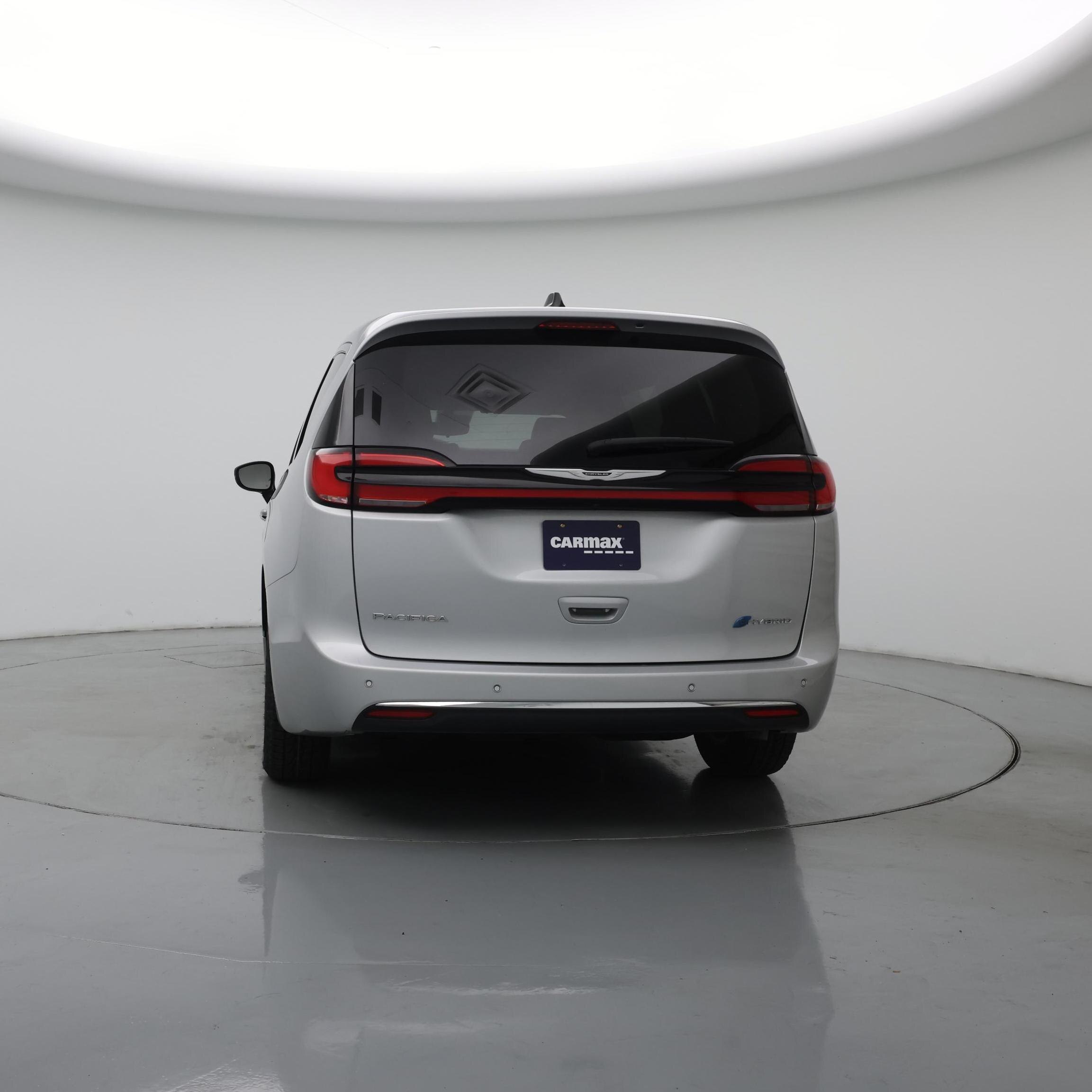 Thumbnail: 2024 Chrysler Pacifica - 6