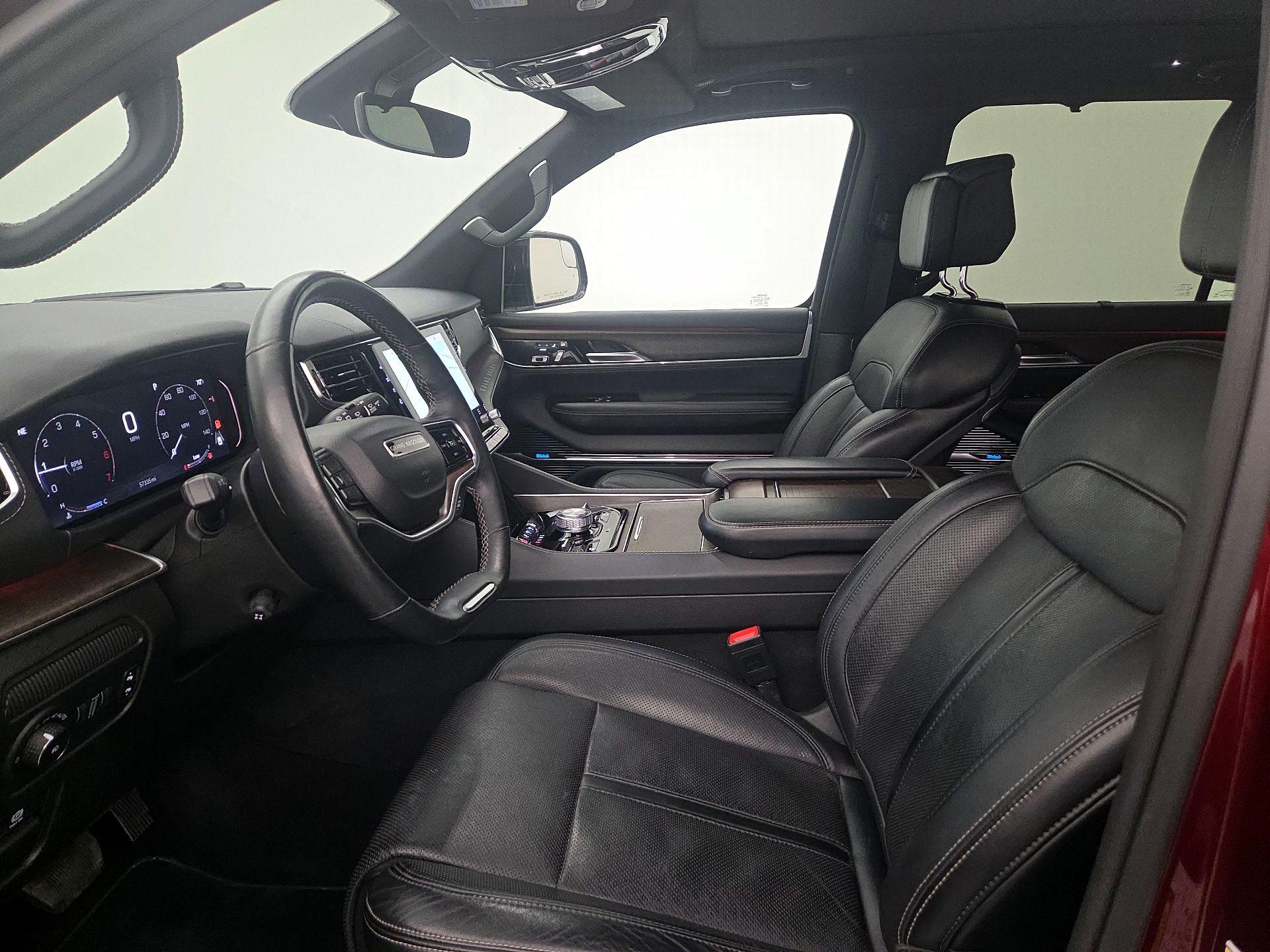 Thumbnail: 2024 Jeep Grand Wagoneer L - 11