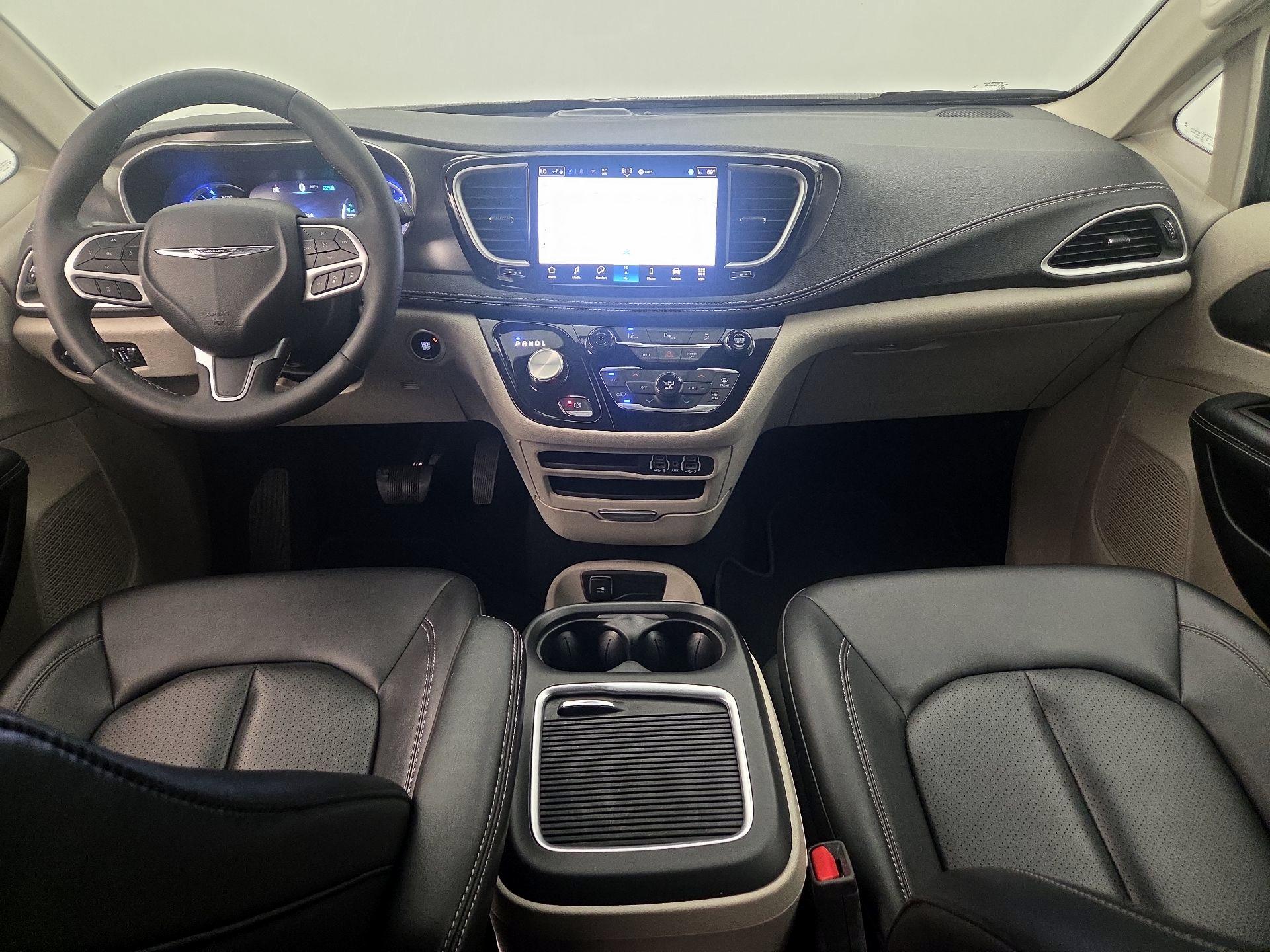 Thumbnail: 2024 Chrysler Pacifica - 9