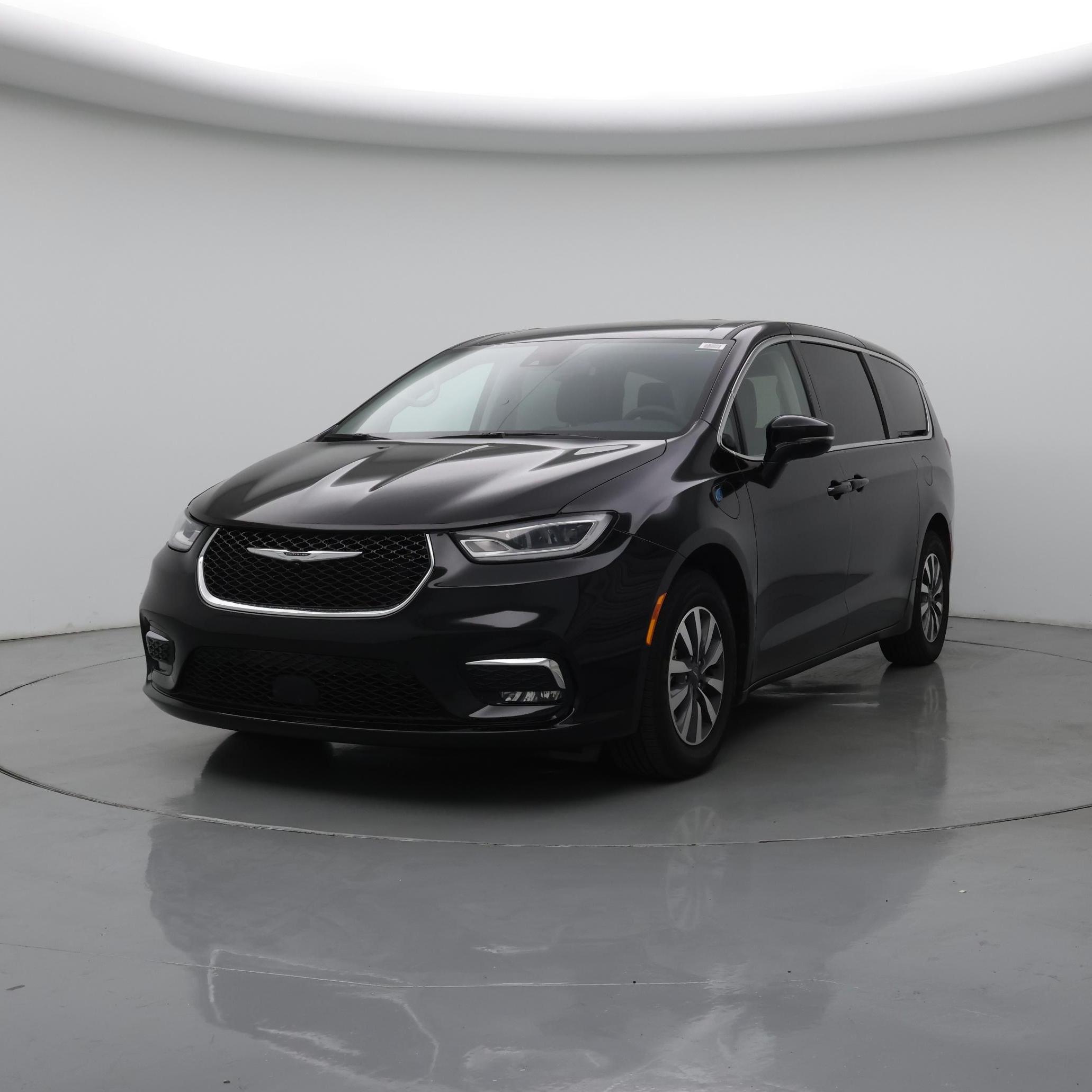 Thumbnail: 2024 Chrysler Pacifica - 4