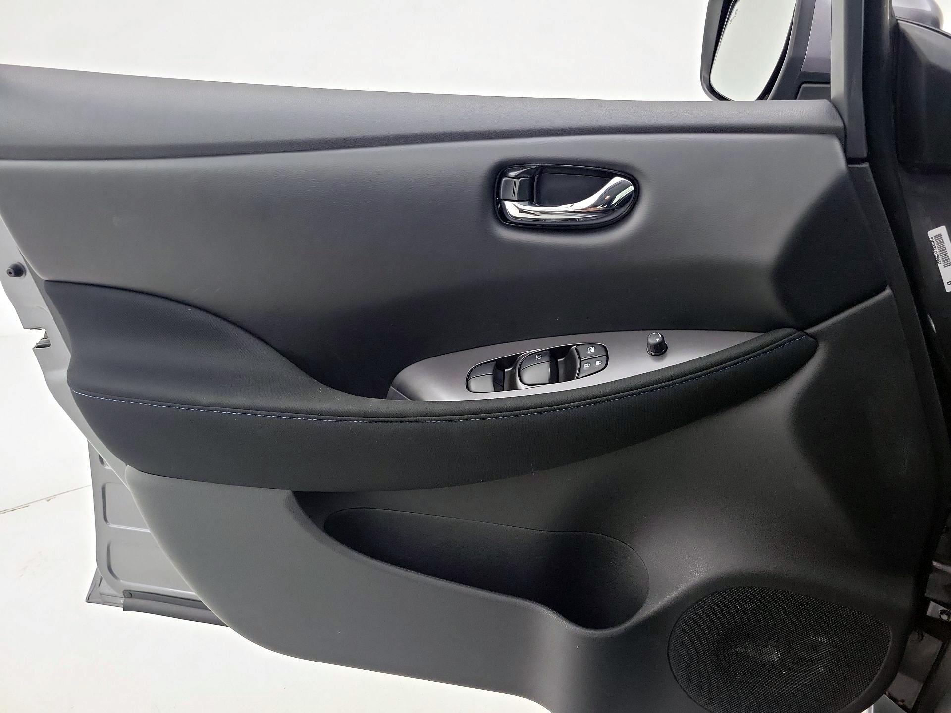 Thumbnail: 2024 Nissan Leaf - 12
