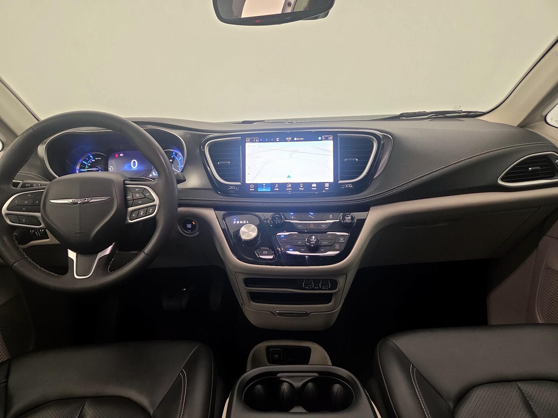 Thumbnail: 2024 Chrysler Pacifica - 9