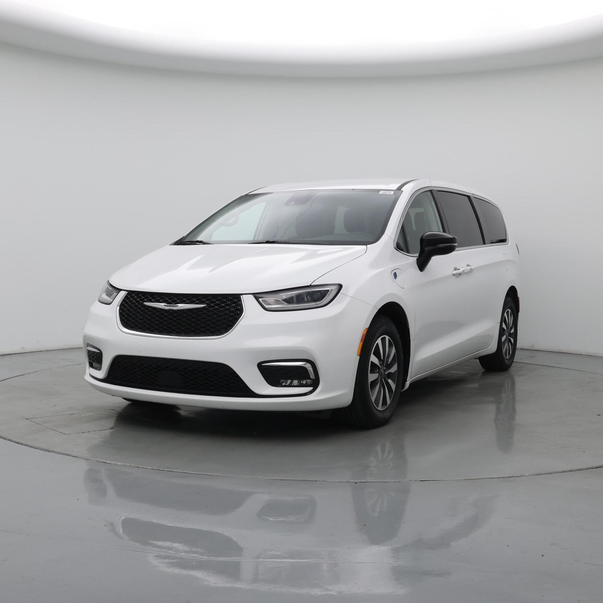 Thumbnail: 2024 Chrysler Pacifica - 4