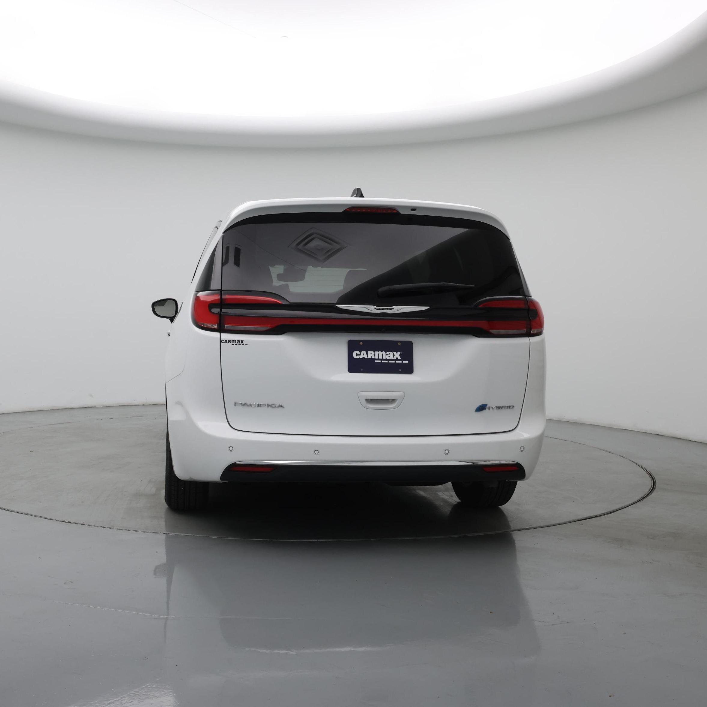 Thumbnail: 2024 Chrysler Pacifica - 6