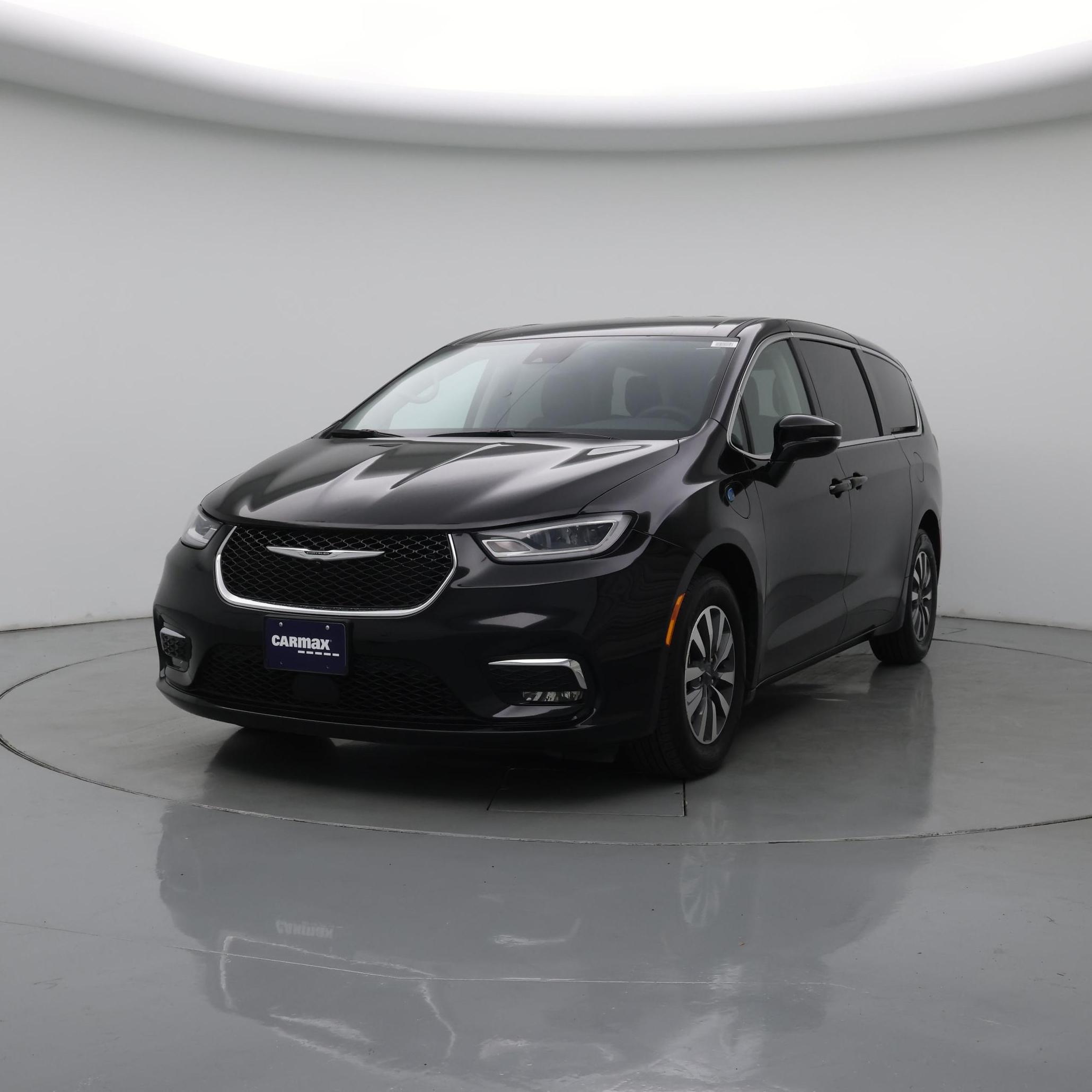 Thumbnail: 2024 Chrysler Pacifica - 4