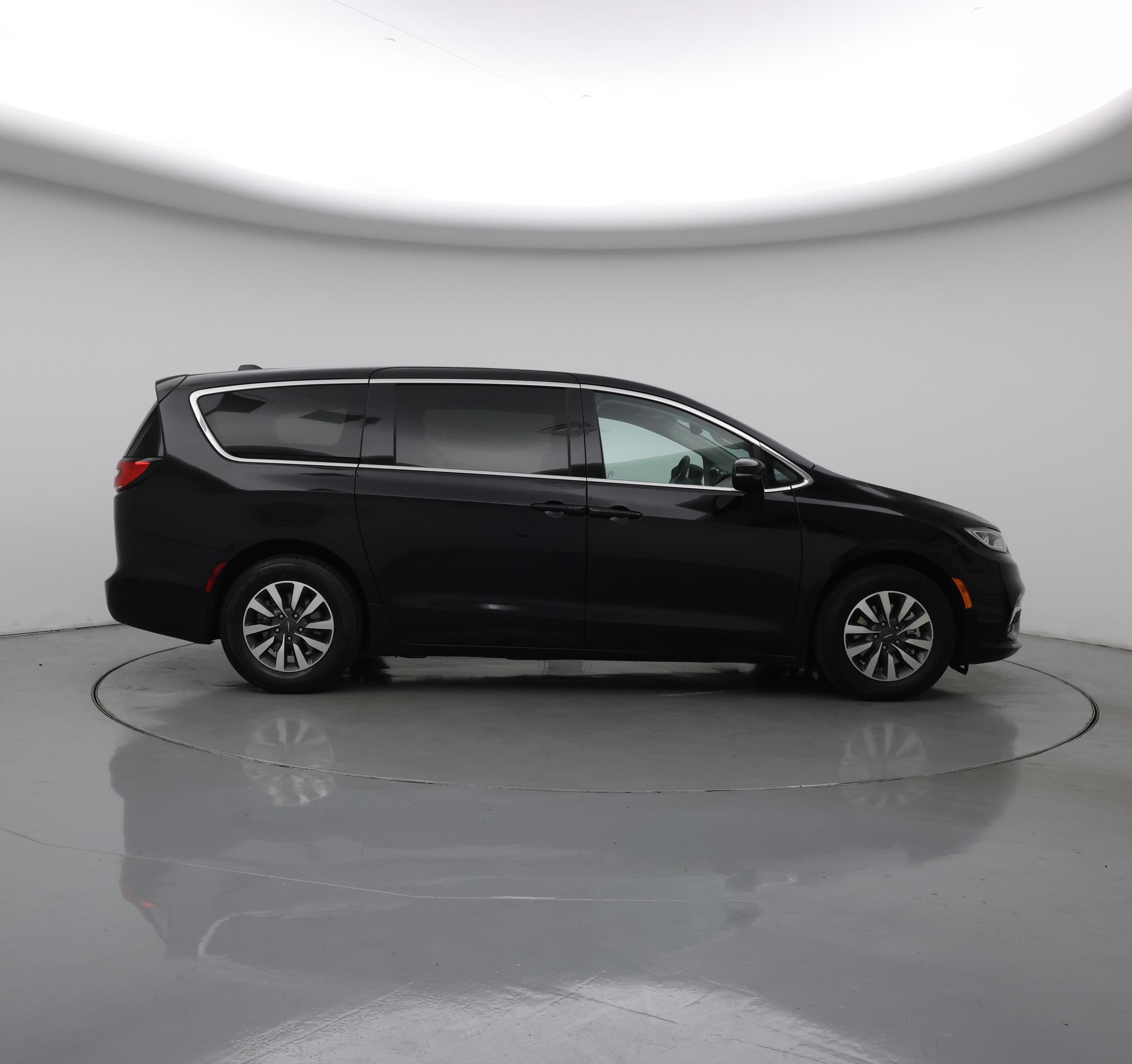 Thumbnail: 2024 Chrysler Pacifica - 7