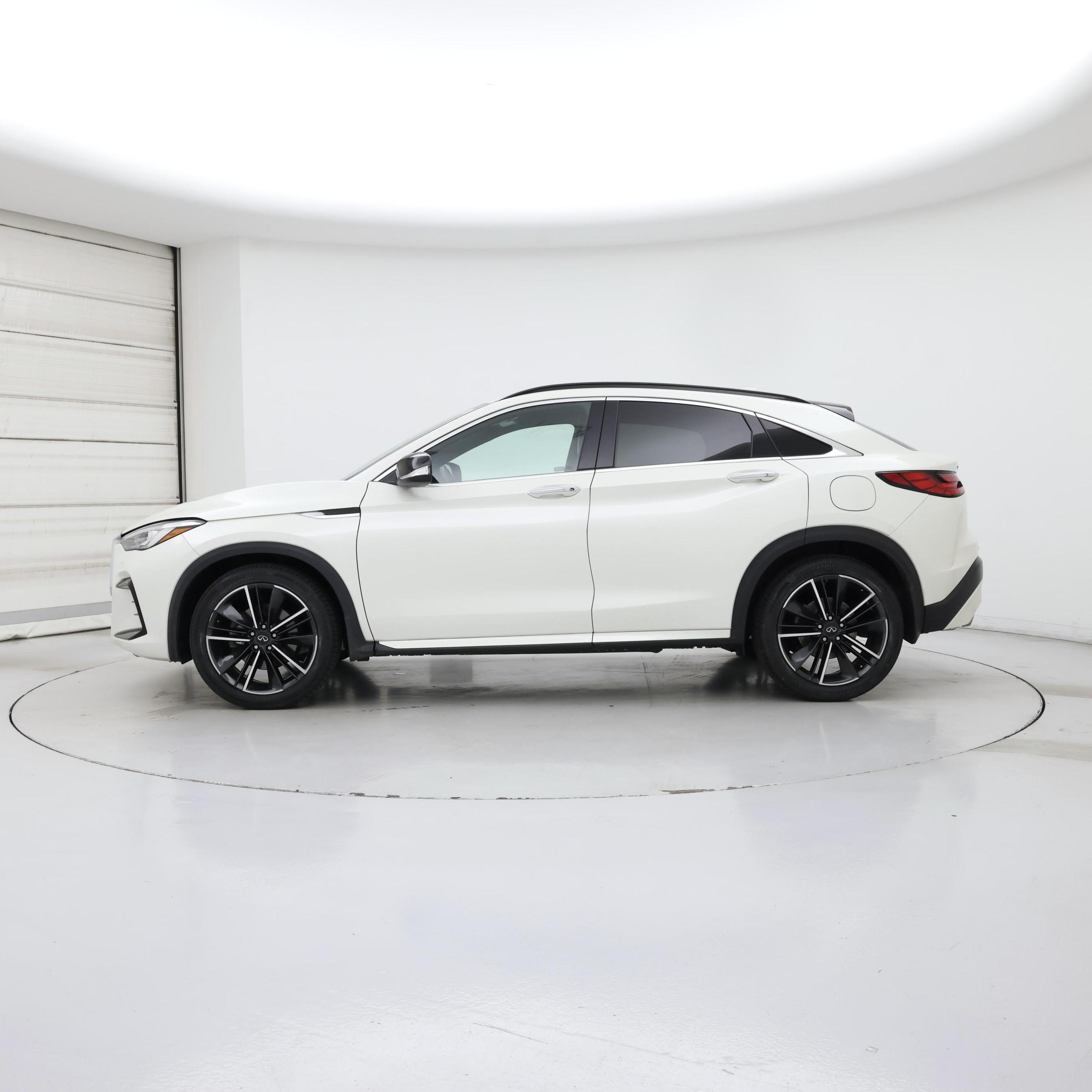 Thumbnail: 2022 INFINITI QX55 - 3