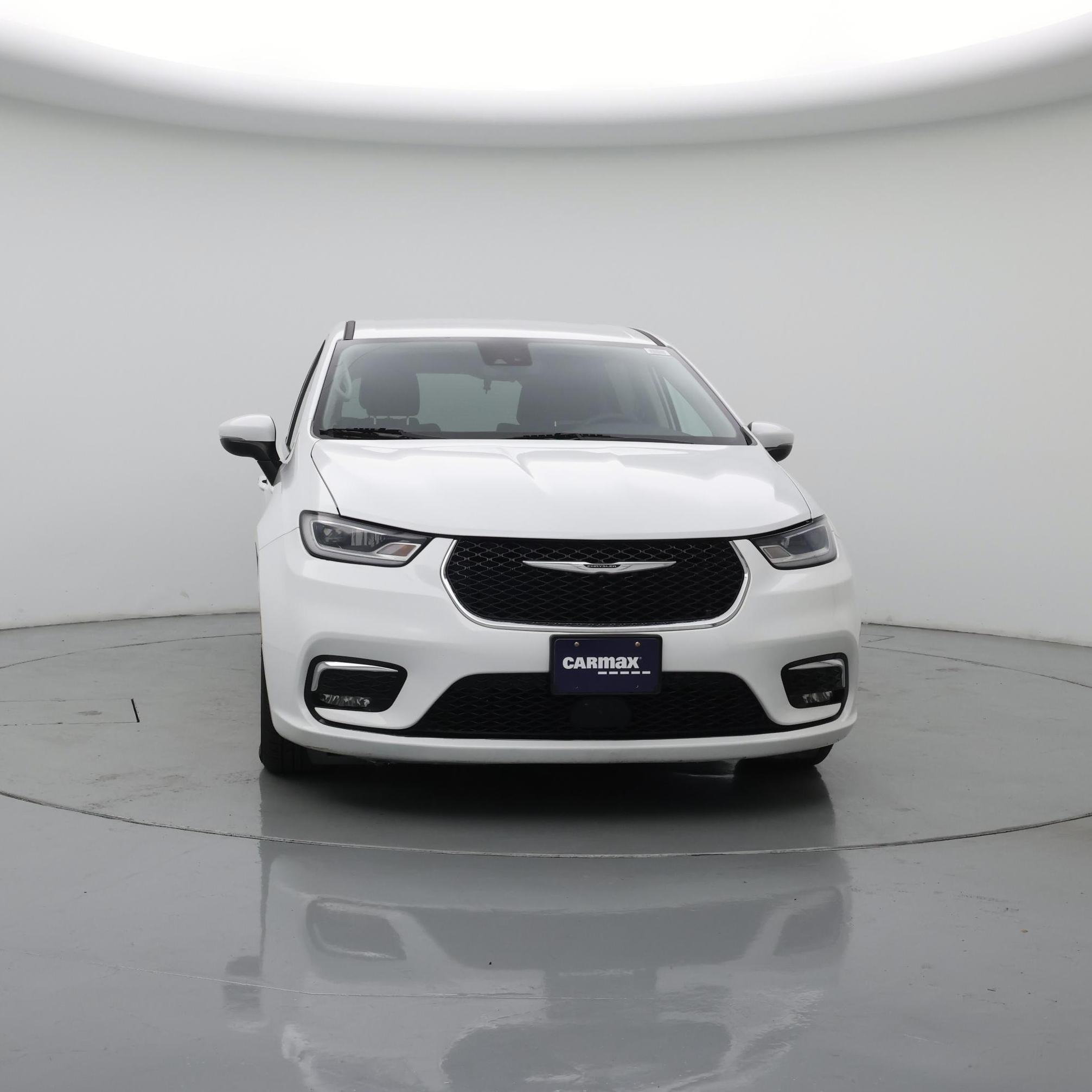 Thumbnail: 2023 Chrysler Pacifica - 5