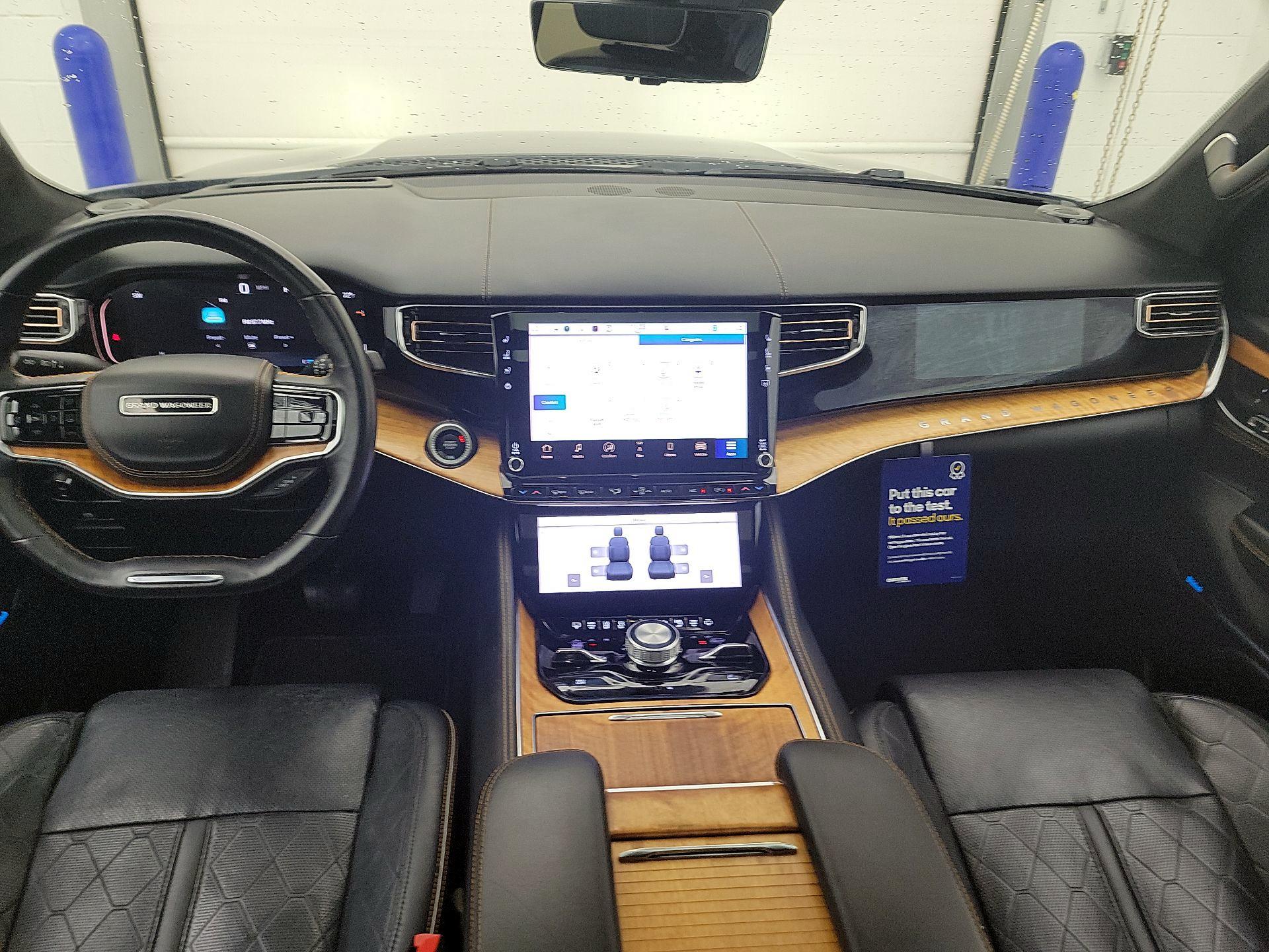 Thumbnail: 2022 Jeep Grand Wagoneer - 9