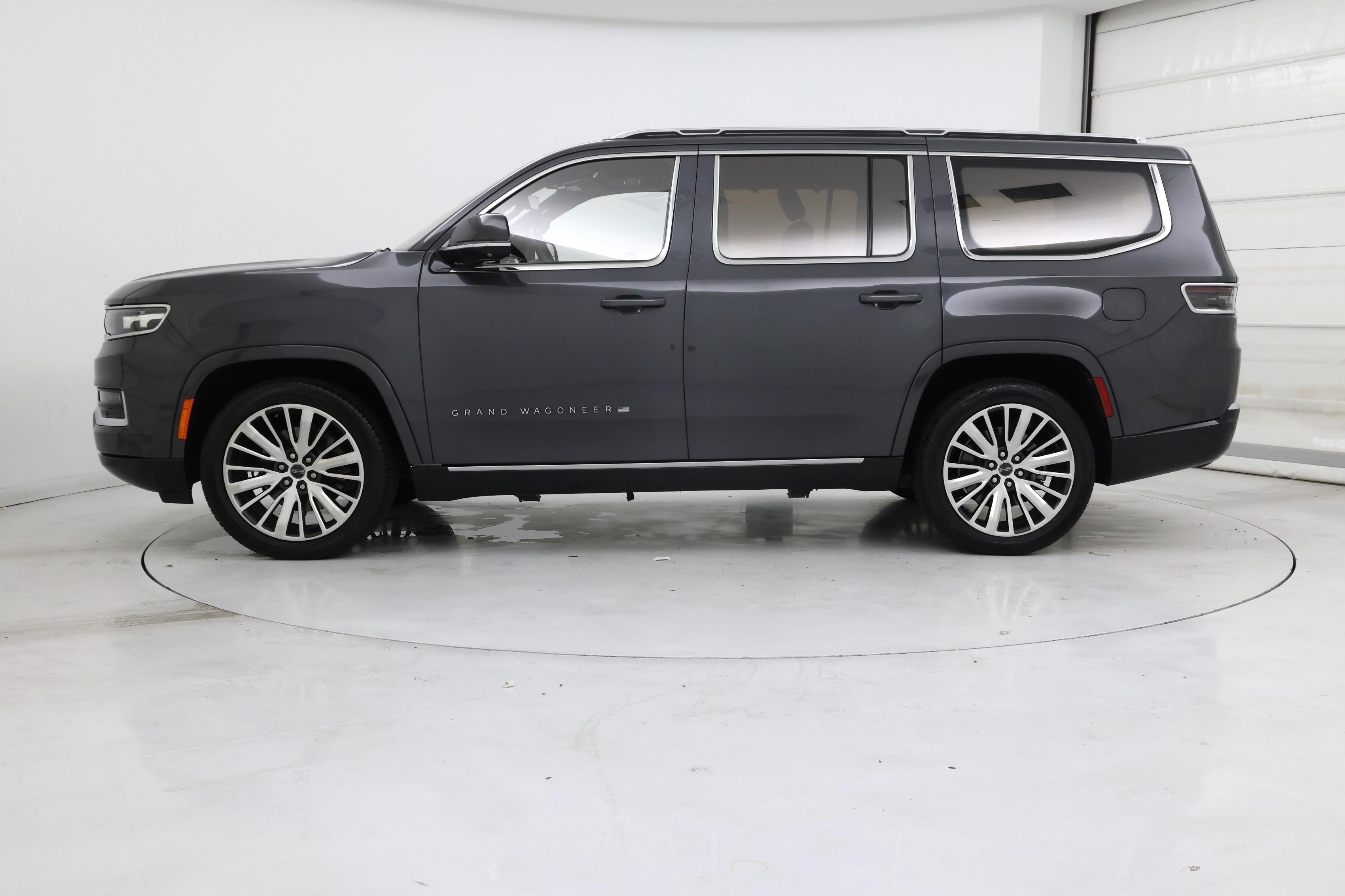 Thumbnail: 2022 Jeep Grand Wagoneer - 3