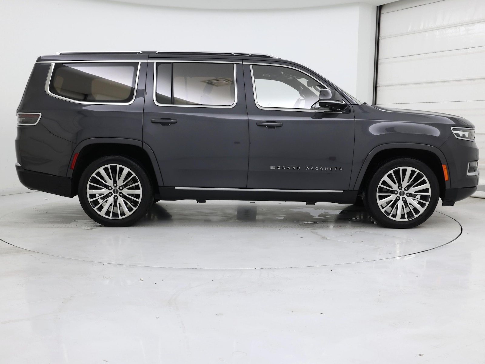 2022 Jeep Grand Wagoneer Series III - Photo 8