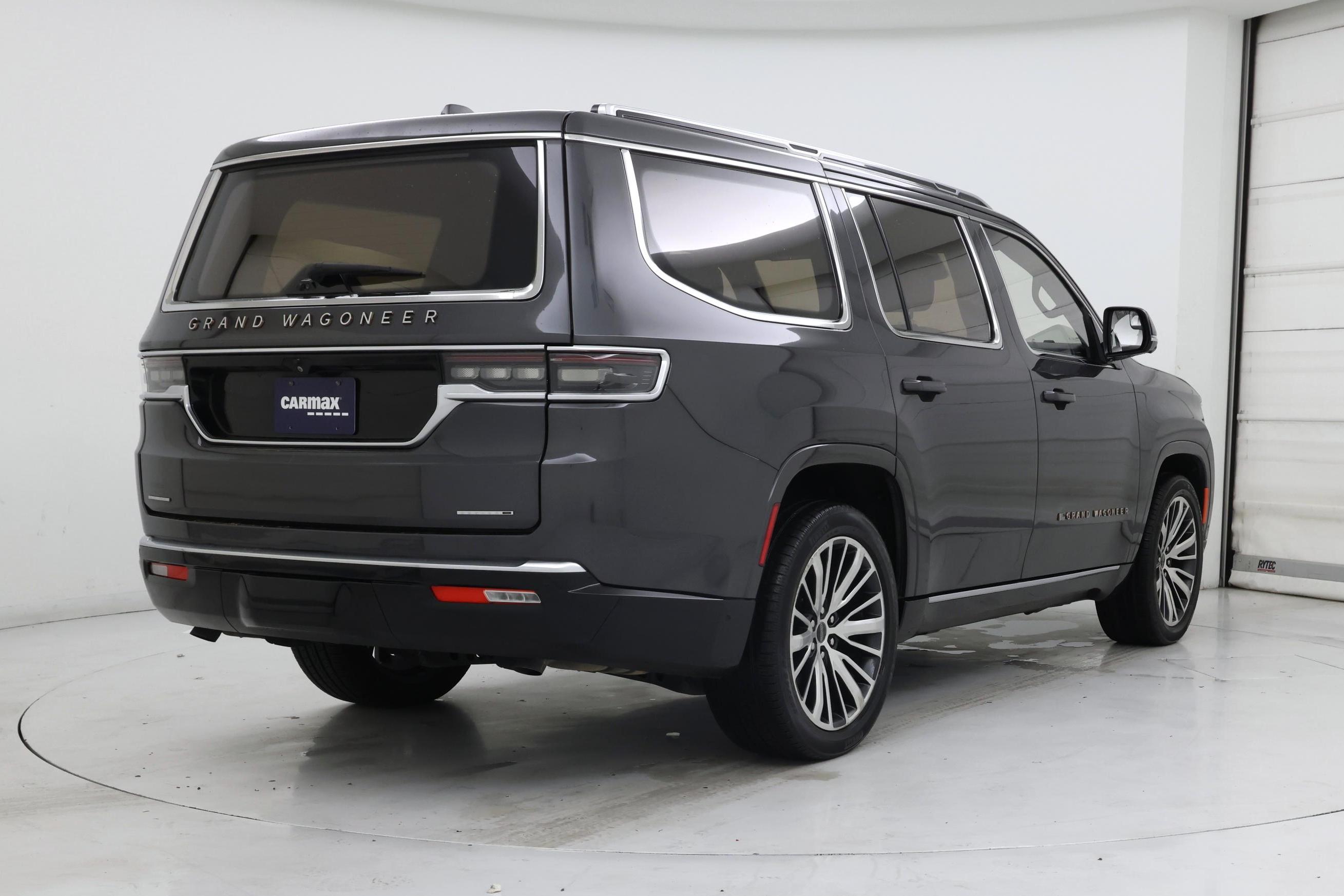 Thumbnail: 2022 Jeep Grand Wagoneer - 8