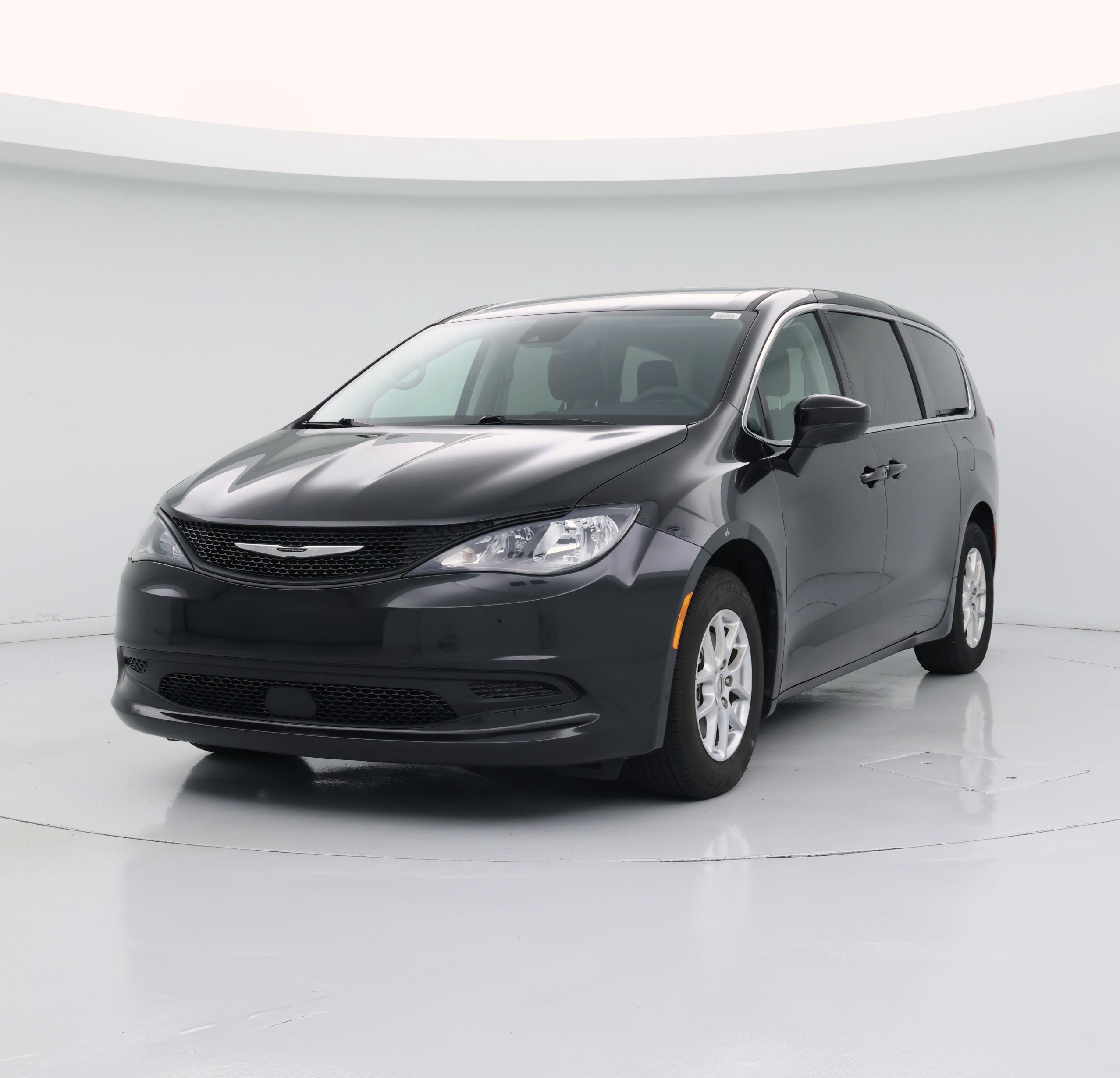 Thumbnail: 2023 Chrysler Voyager - 4