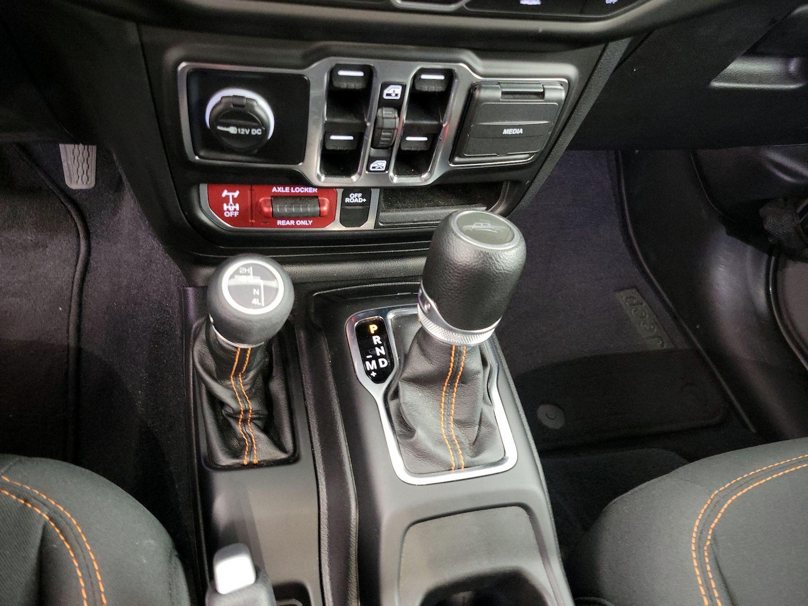 2023 Jeep Gladiator Mojave - Photo 19