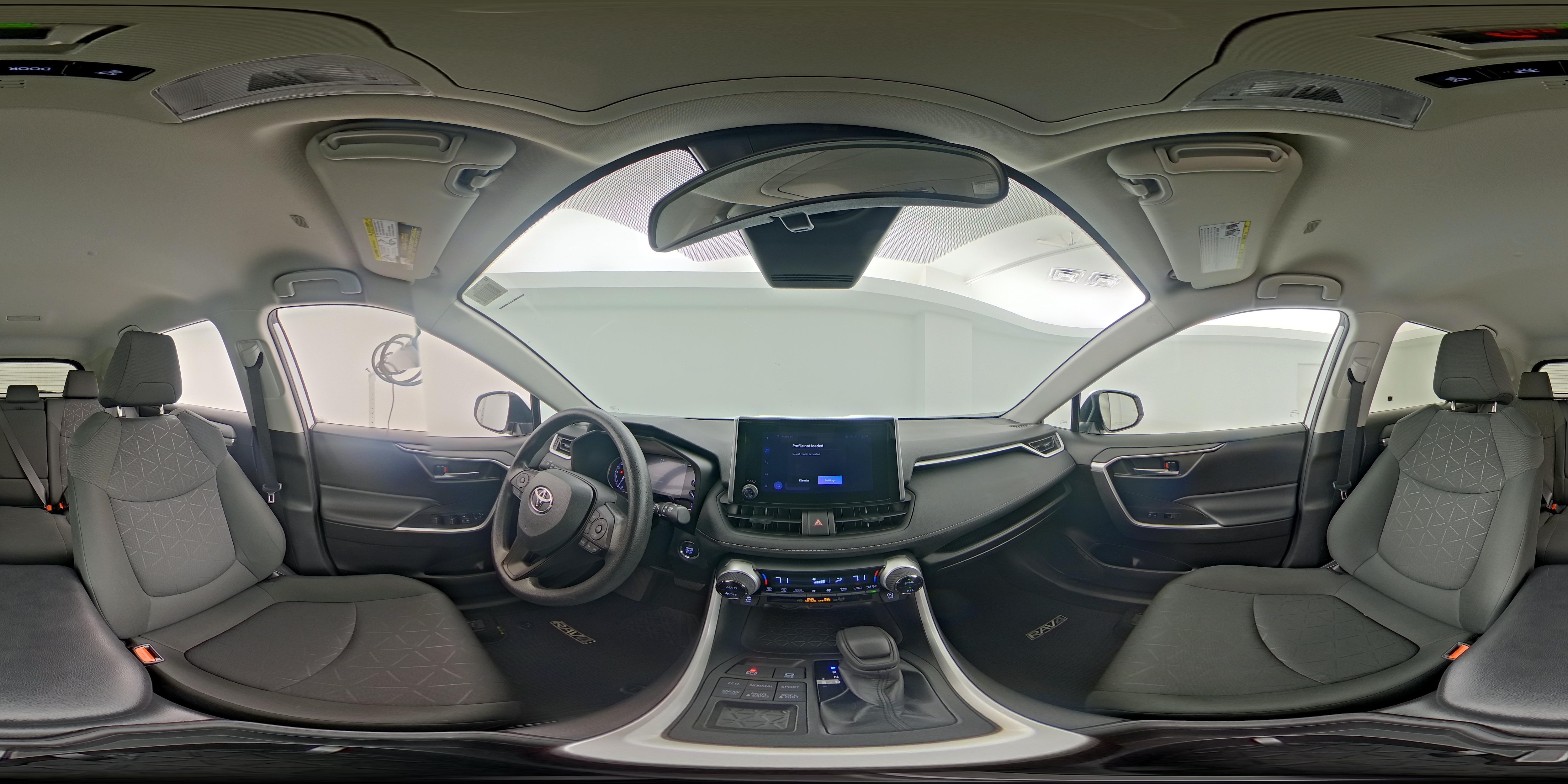 2023 Toyota RAV4 XLE - Photo 24