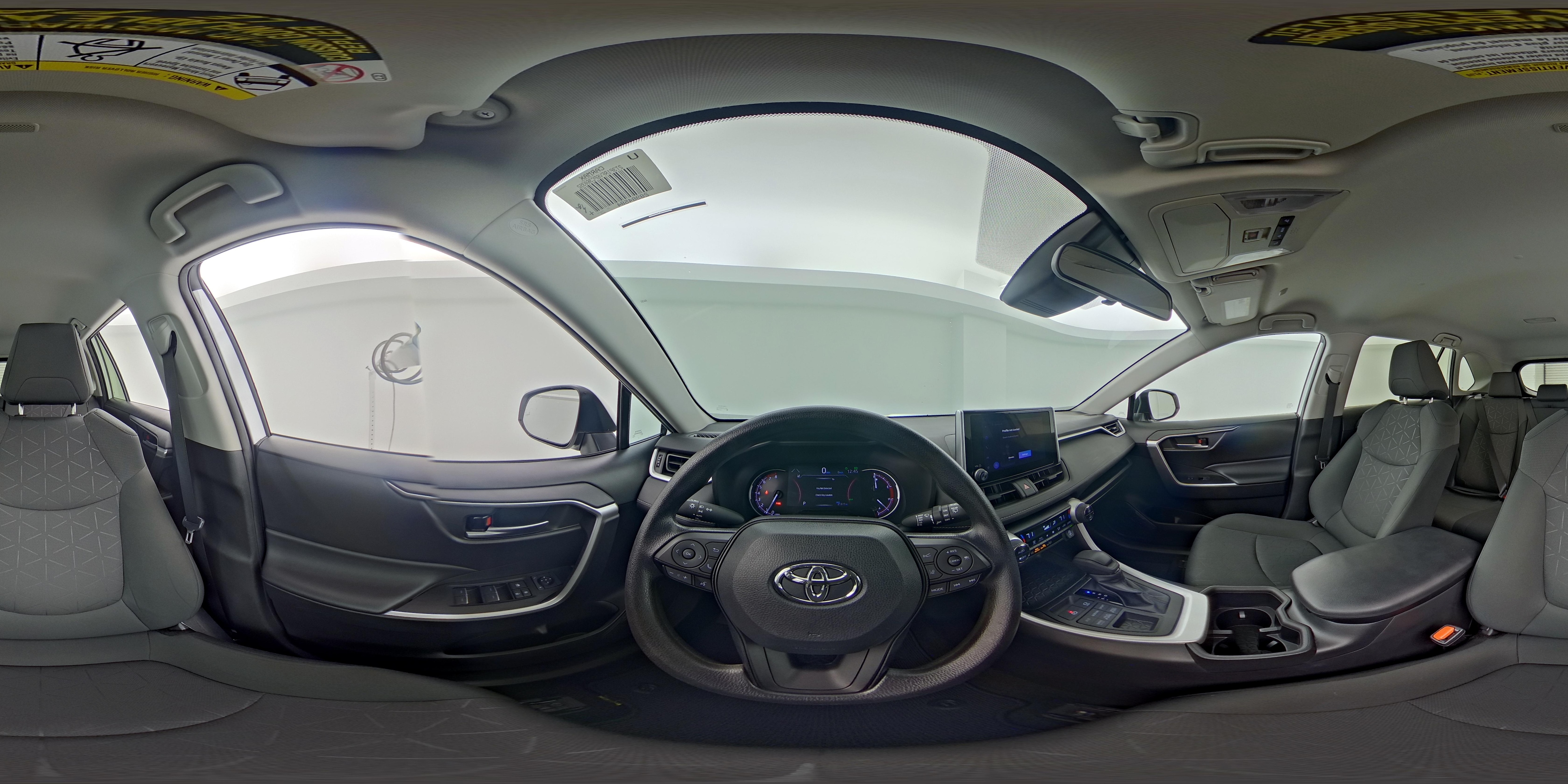 2023 Toyota RAV4 XLE - Photo 26