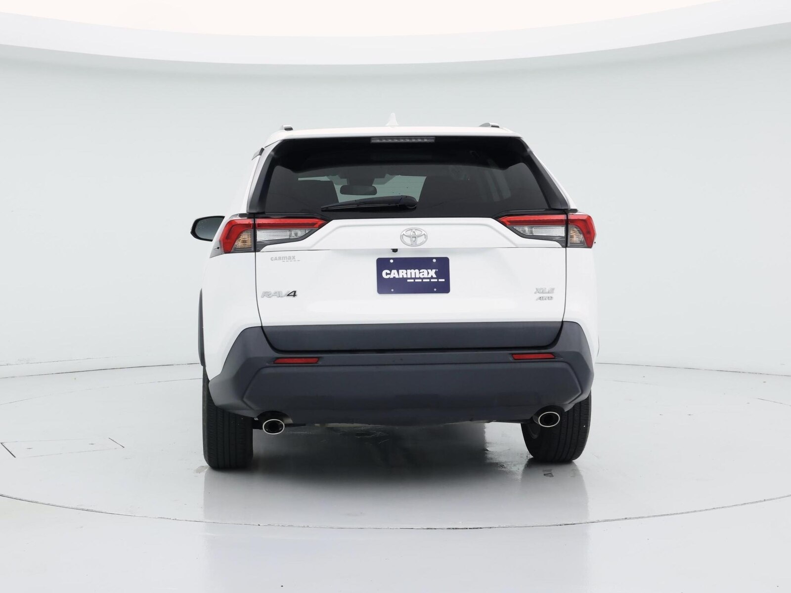 2023 Toyota RAV4 XLE - Photo 7