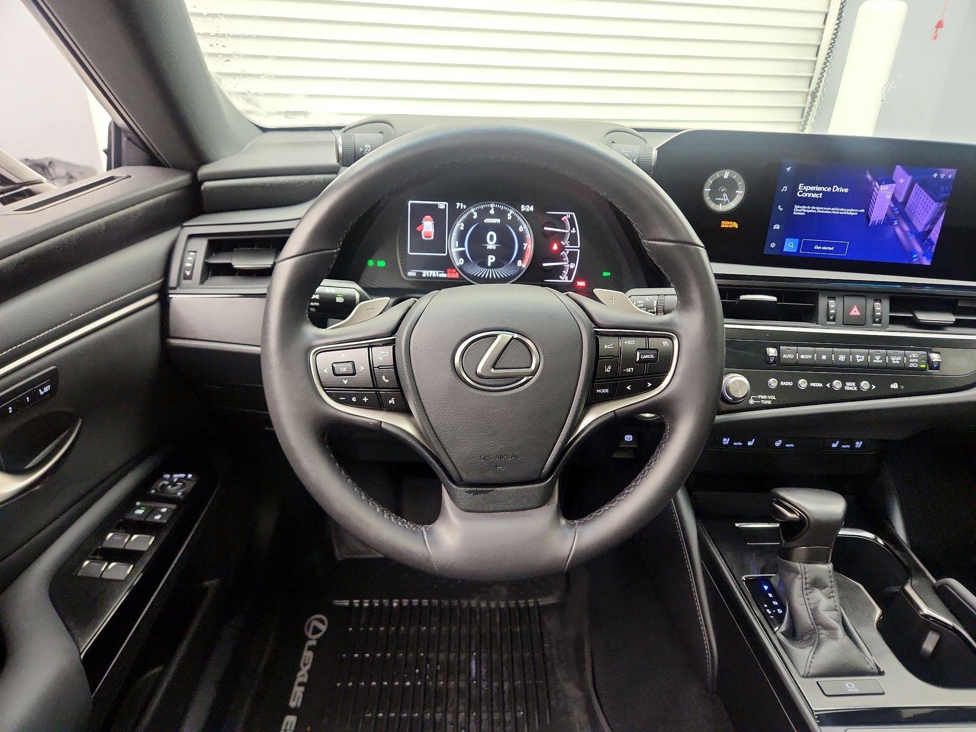 Thumbnail: 2024 Lexus ES - 10