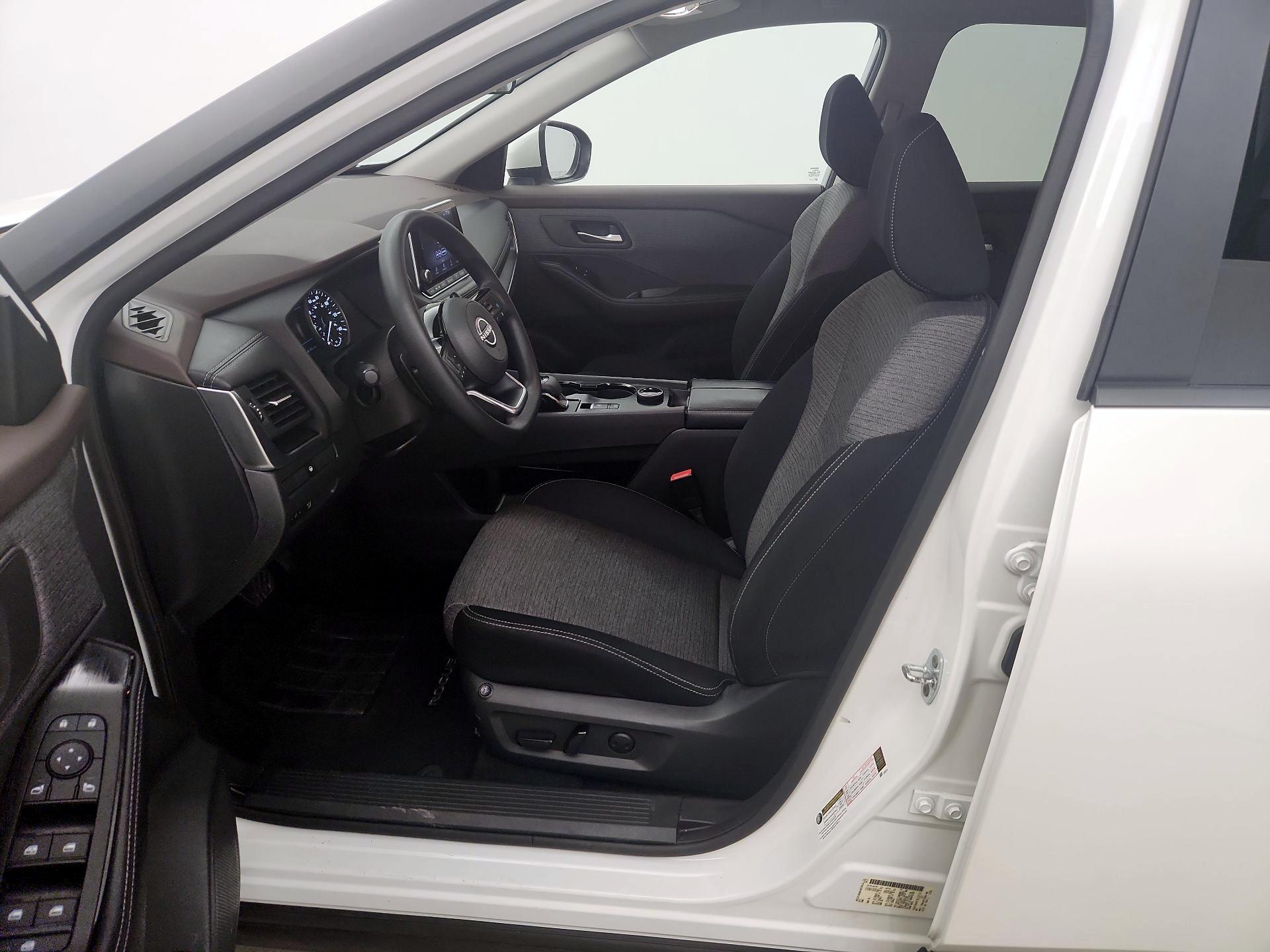 Thumbnail: 2023 Nissan Rogue - 11