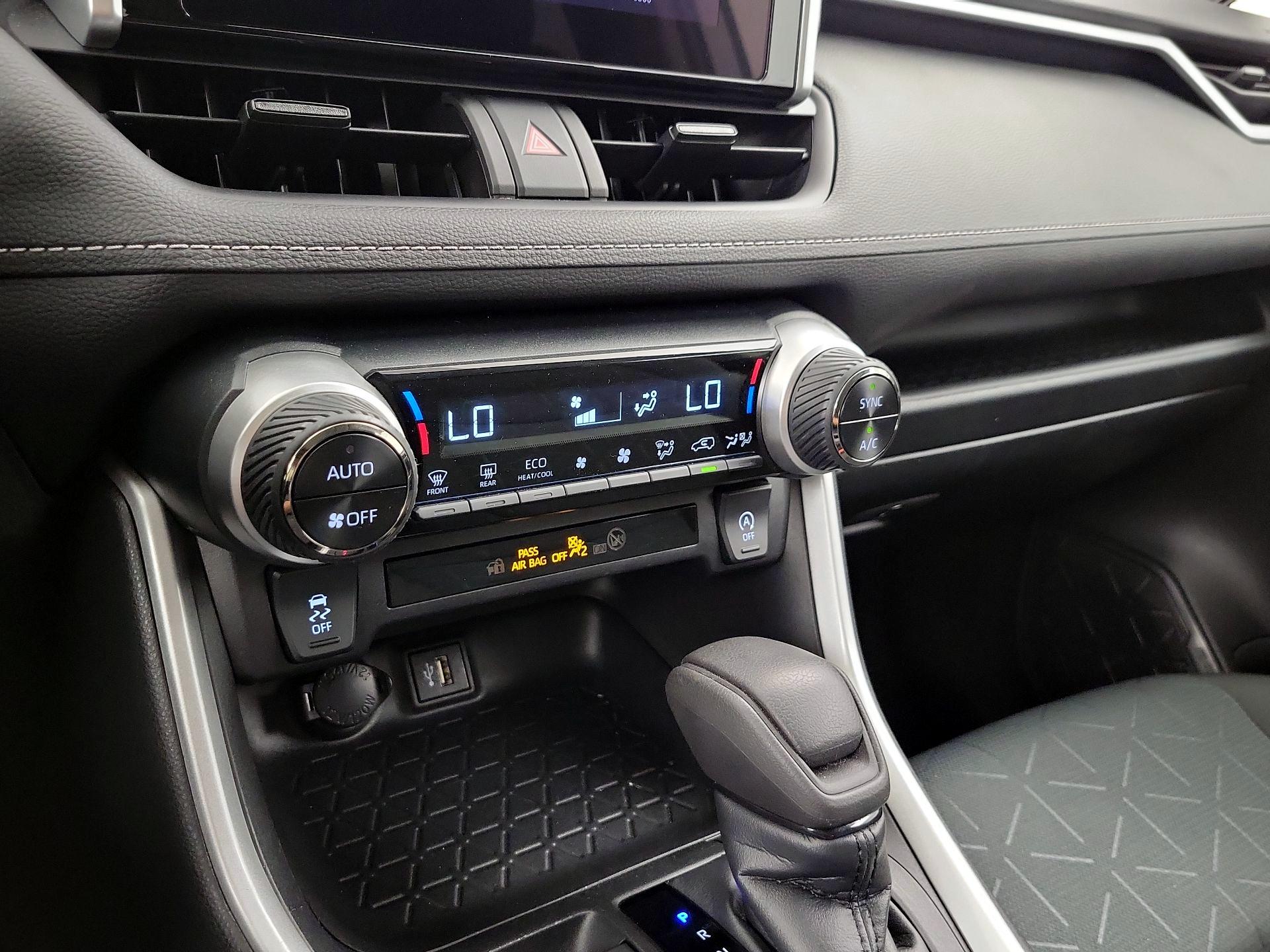 Thumbnail: 2023 Toyota RAV4 - 16
