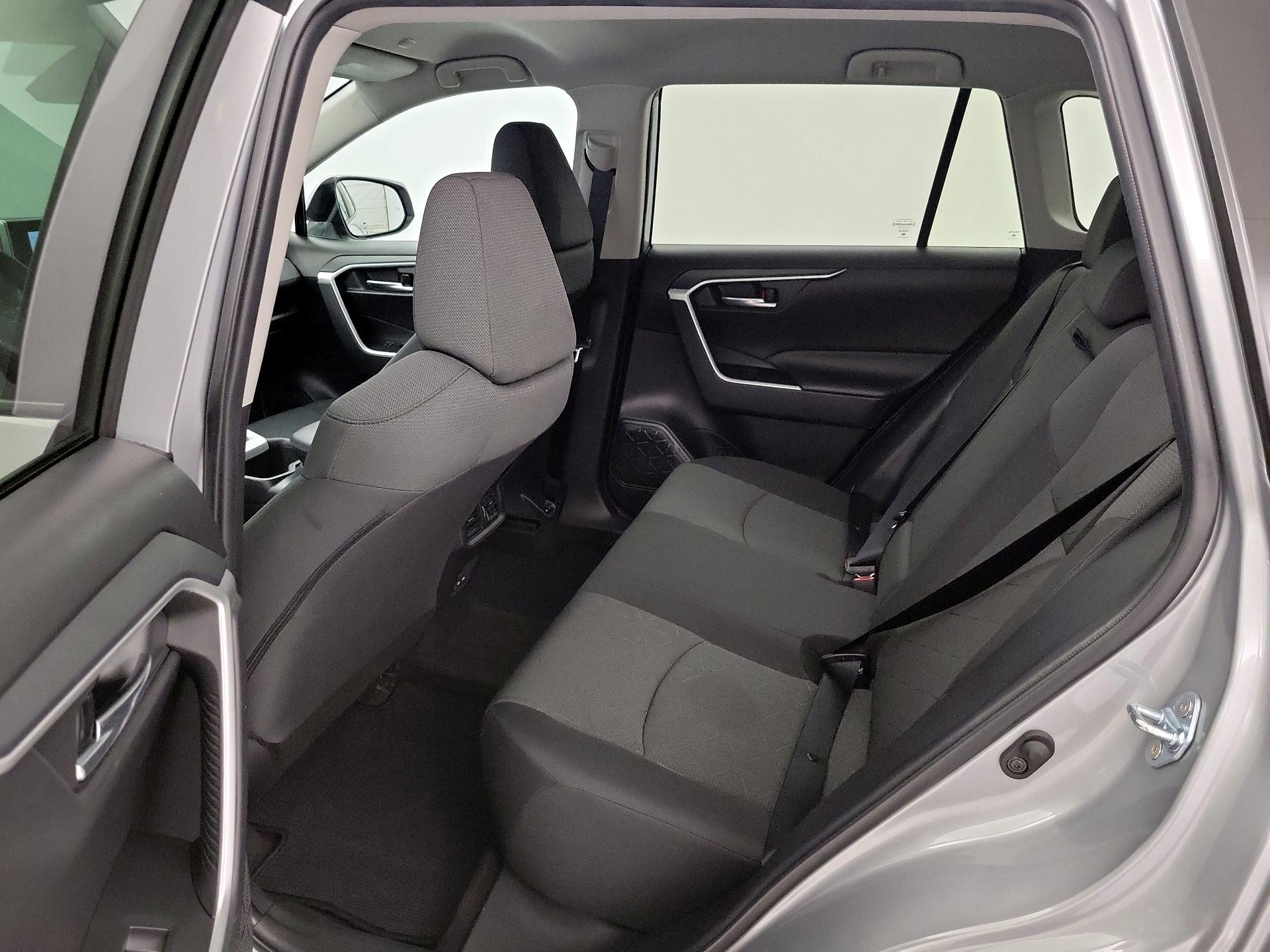 Thumbnail: 2023 Toyota RAV4 - 19