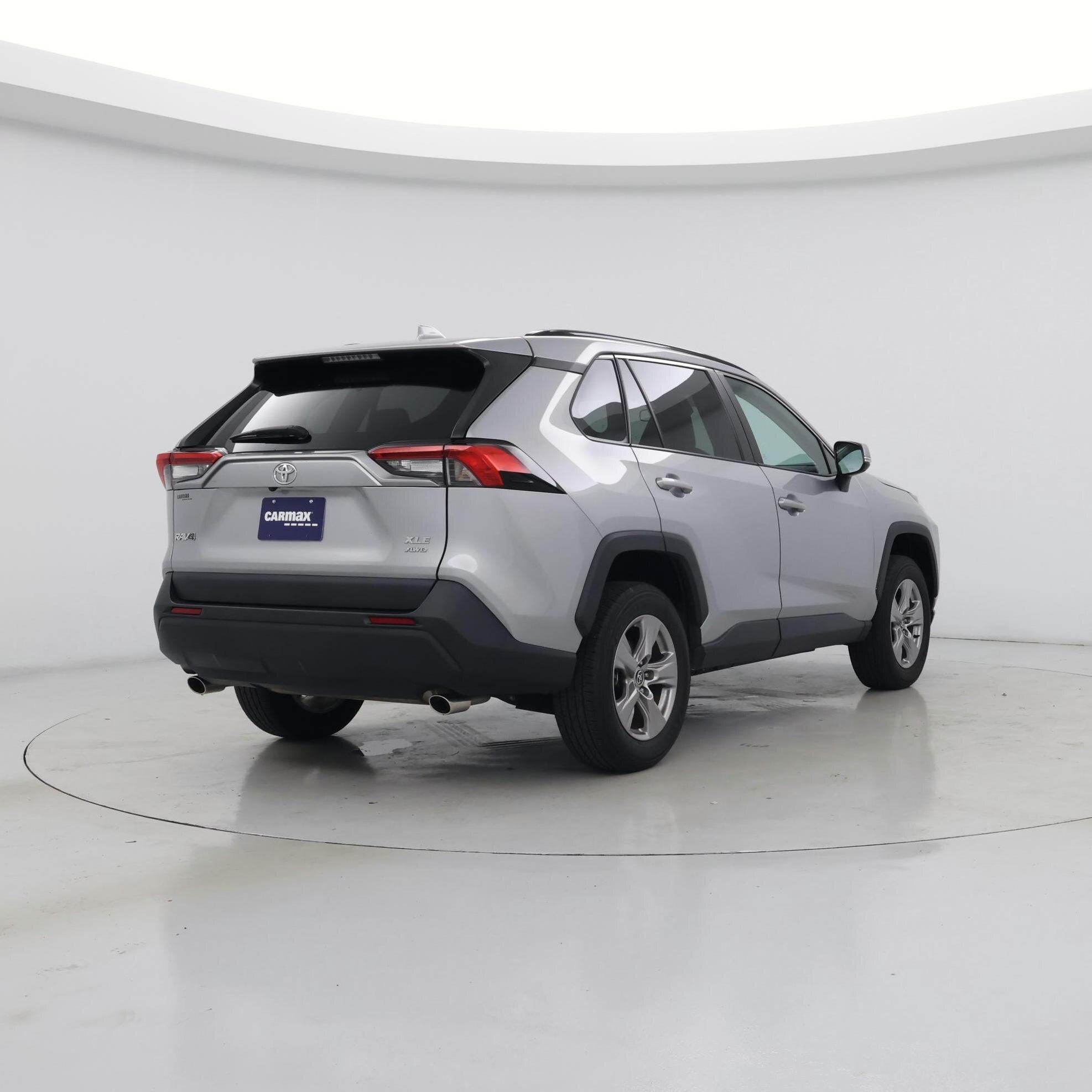 Thumbnail: 2023 Toyota RAV4 - 8