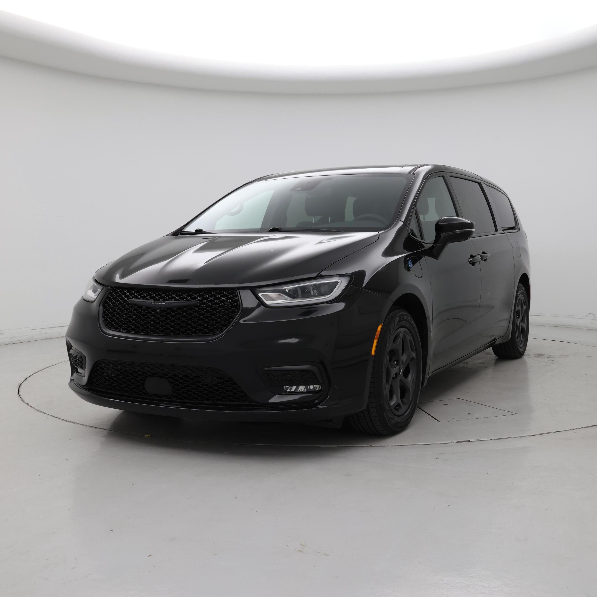 Thumbnail: 2022 Chrysler Pacifica - 4