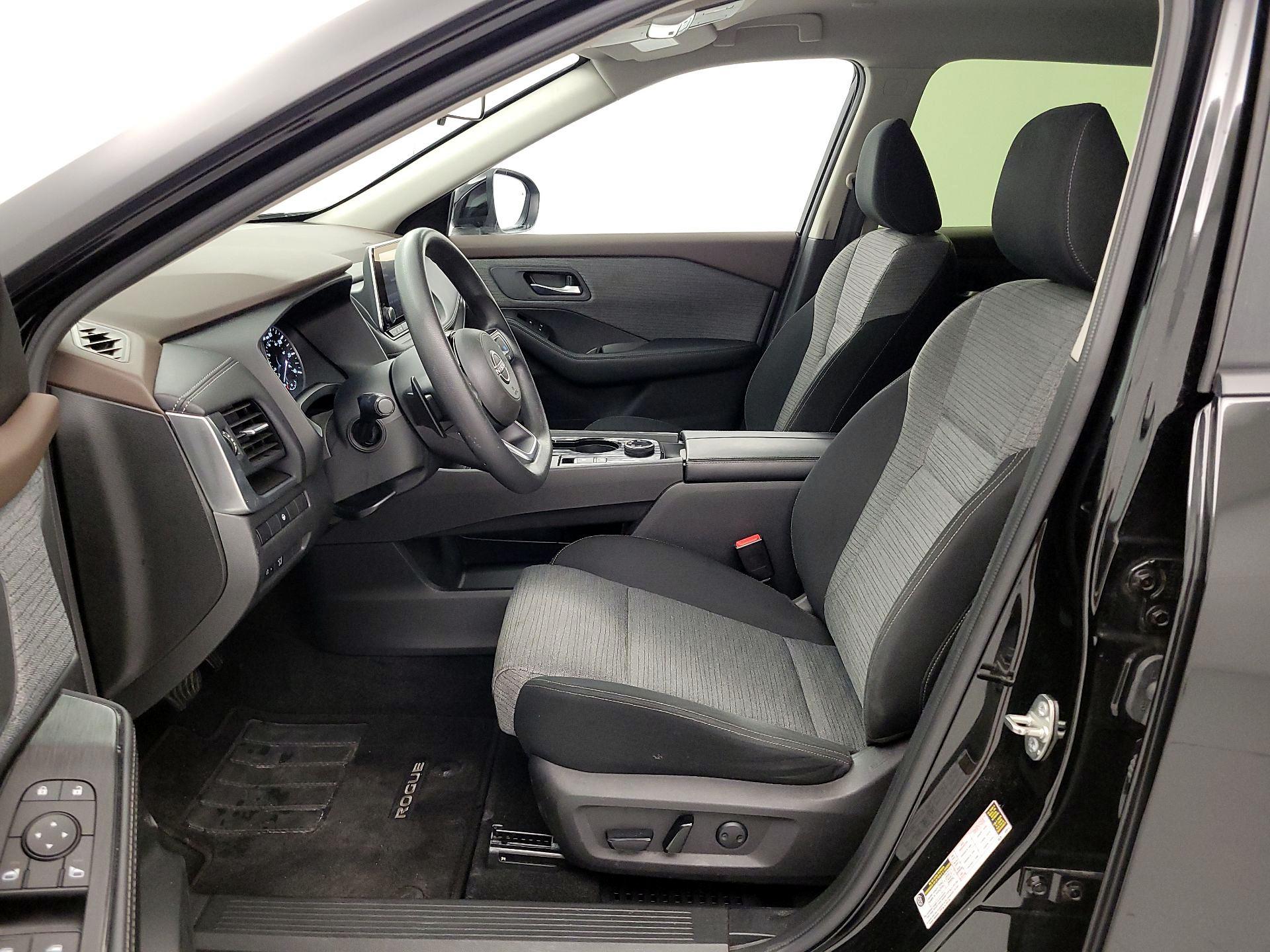 Thumbnail: 2023 Nissan Rogue - 11