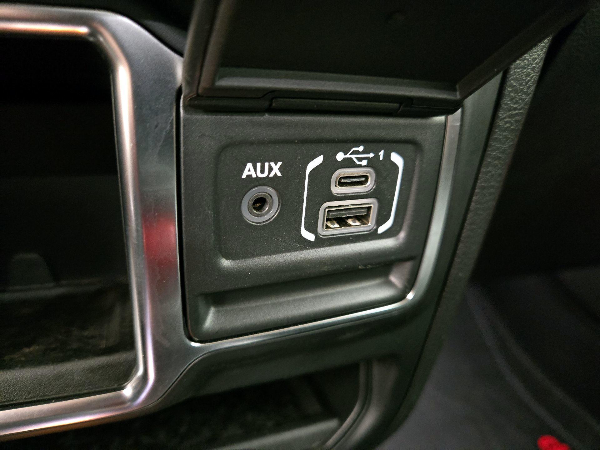 Thumbnail: 2024 Jeep Wrangler - 18