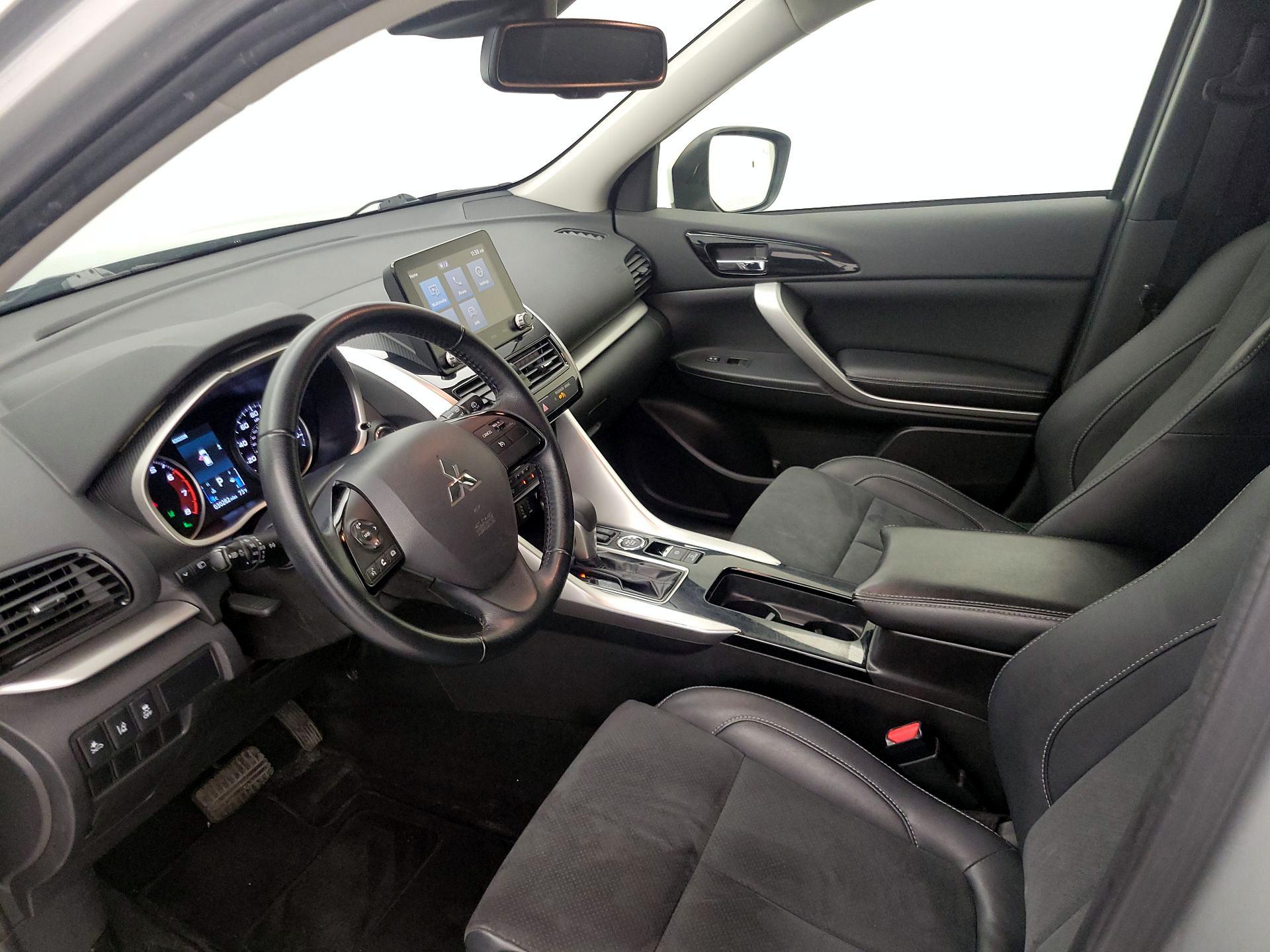 Thumbnail: 2022 Mitsubishi Eclipse Cross - 11