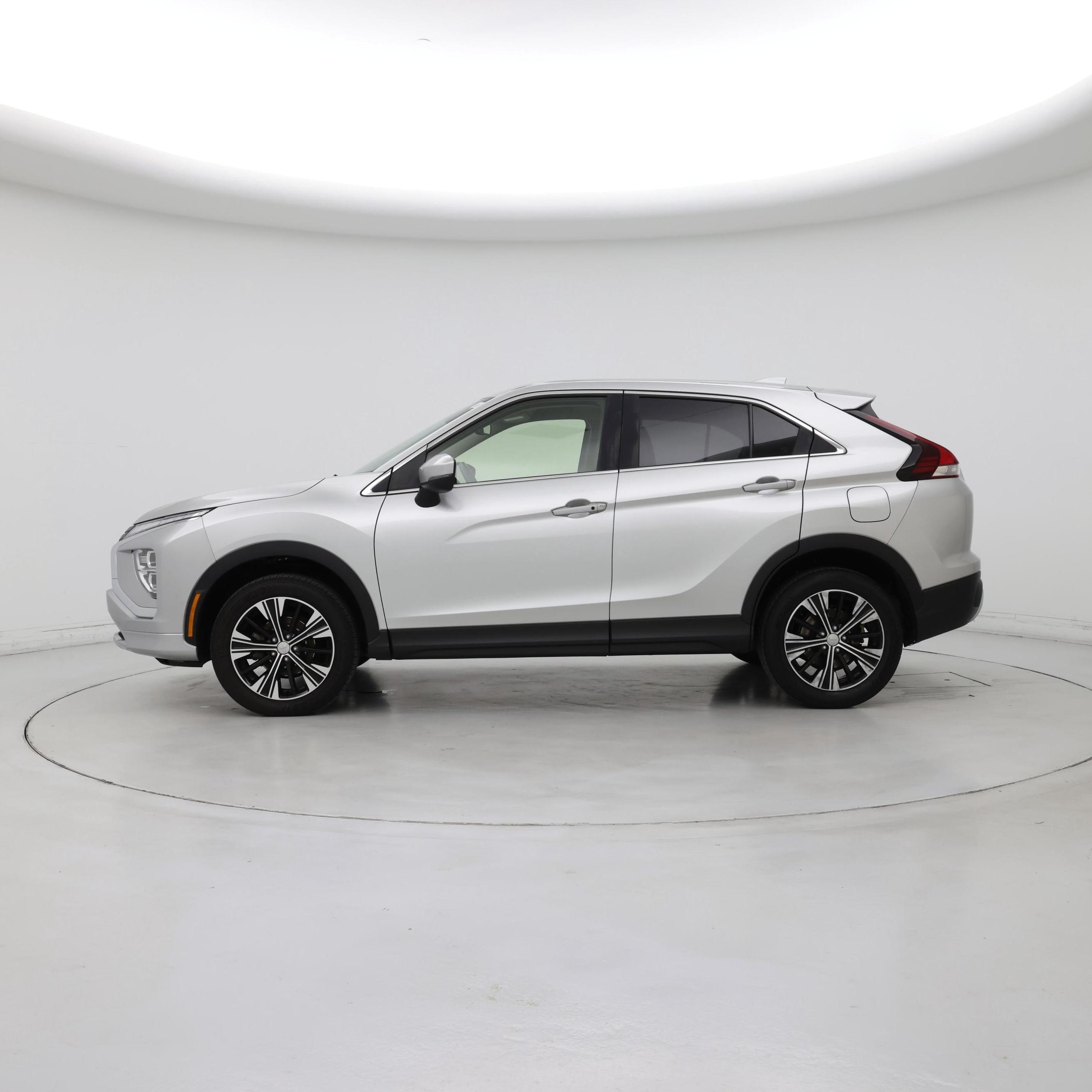 Thumbnail: 2022 Mitsubishi Eclipse Cross - 3