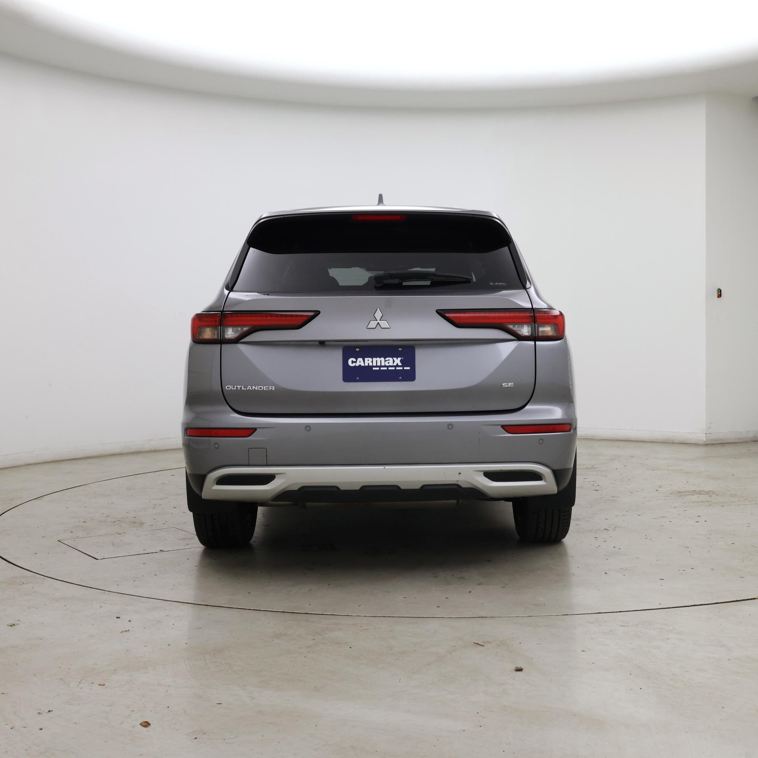 Thumbnail: 2023 Mitsubishi Outlander - 6