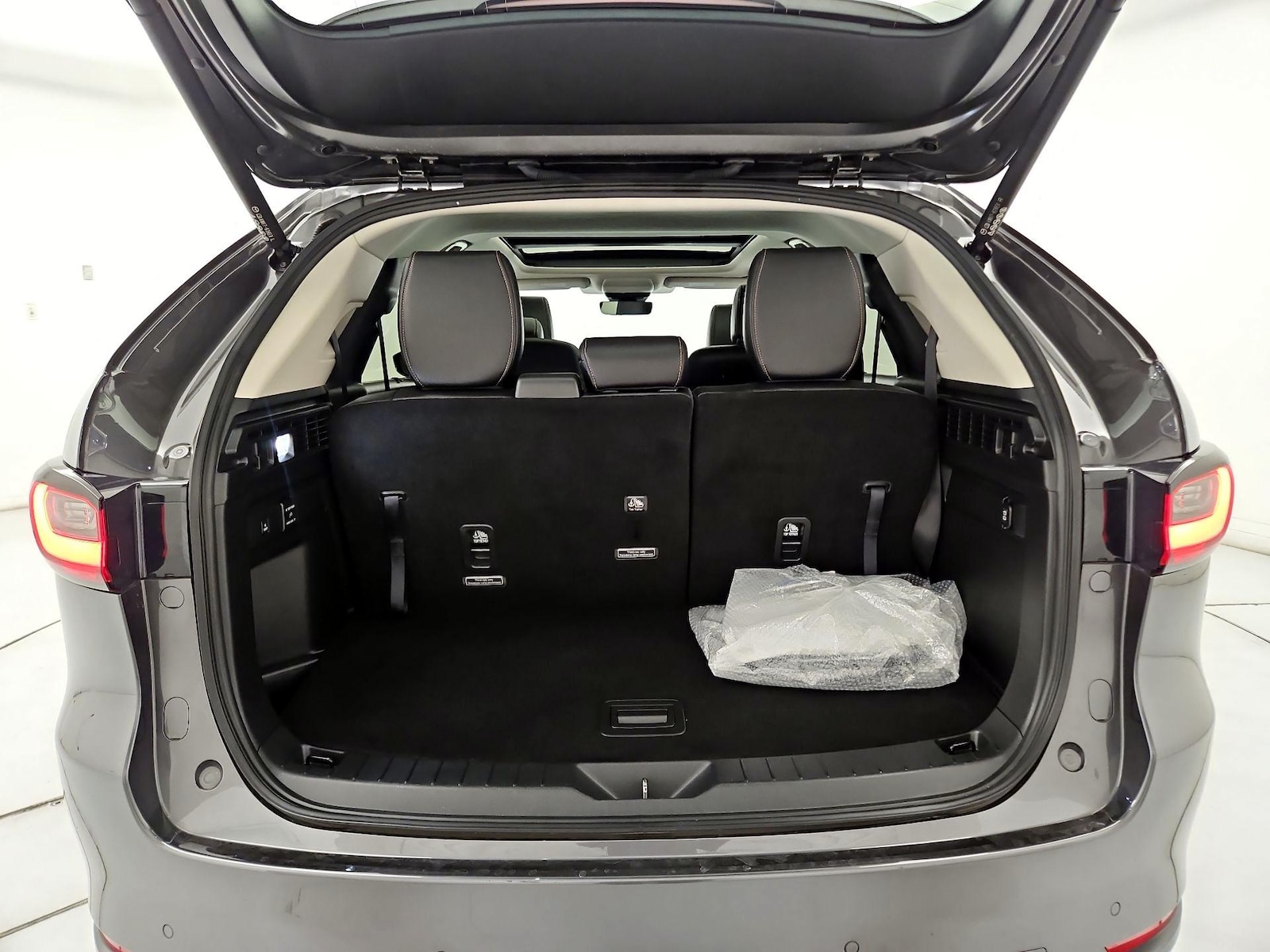 2025 Mazda CX-90 Premium Sport - Photo 24