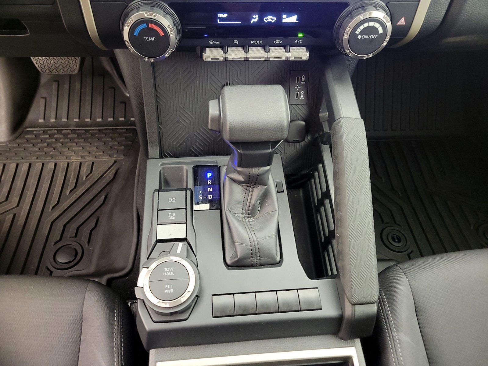 2024 Toyota Tacoma SR5 - Photo 18