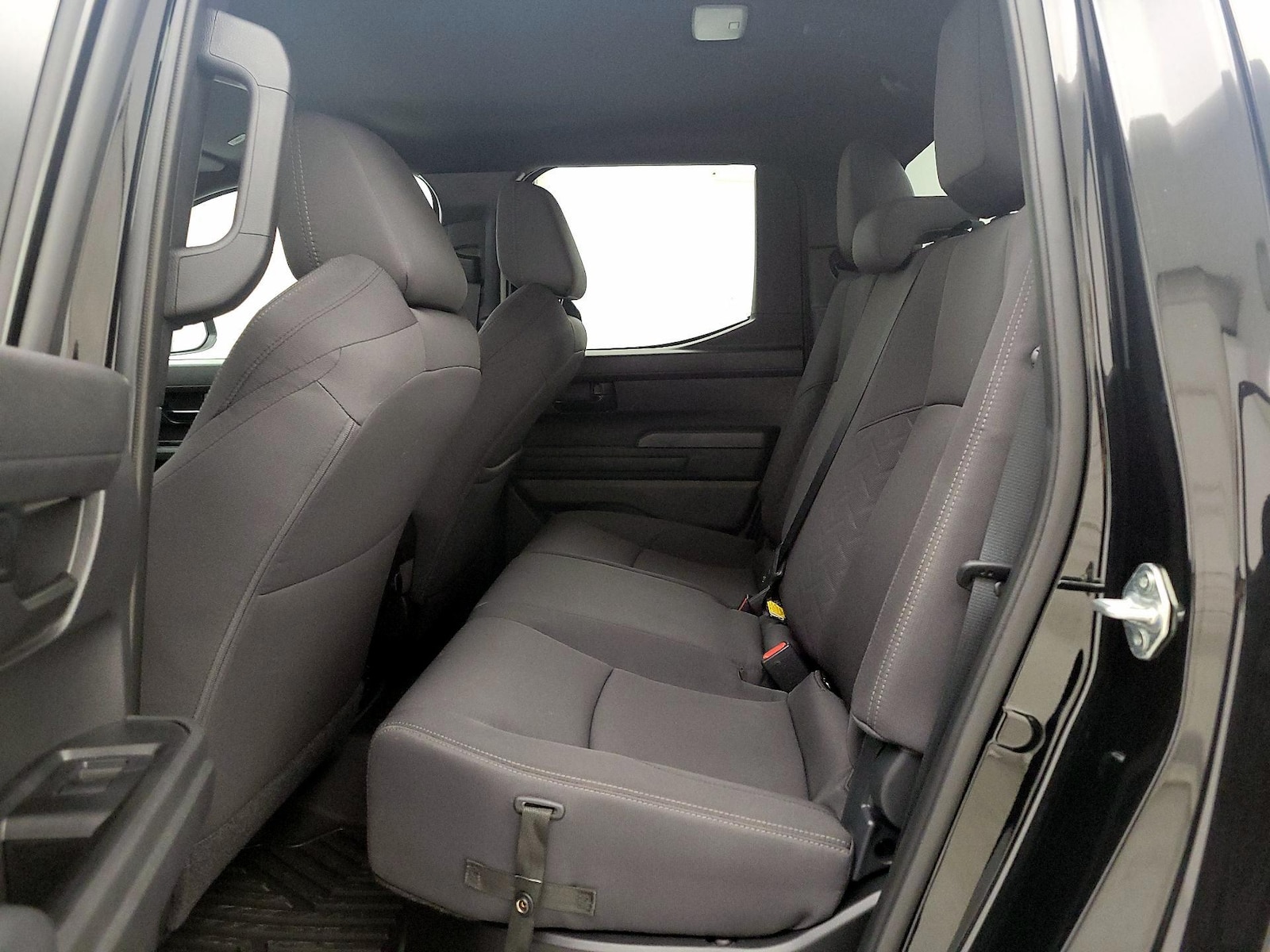 2024 Toyota Tacoma SR5 - Photo 20