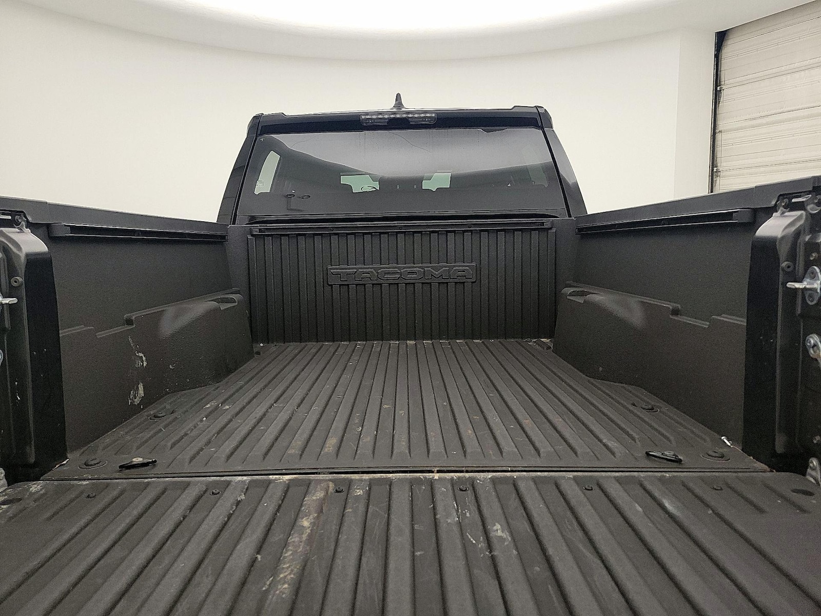 2024 Toyota Tacoma SR5 - Photo 21