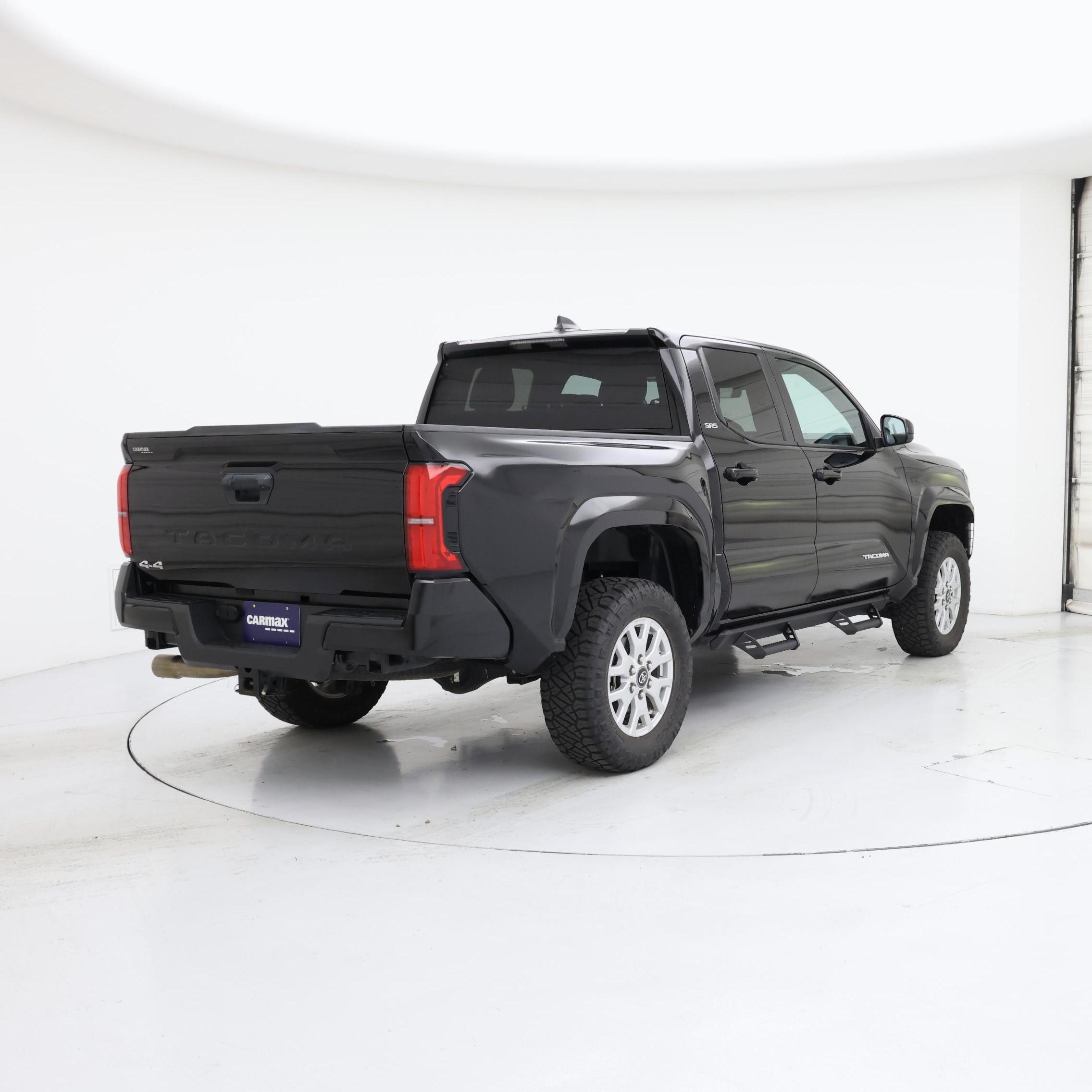 Thumbnail: 2024 Toyota Tacoma - 8