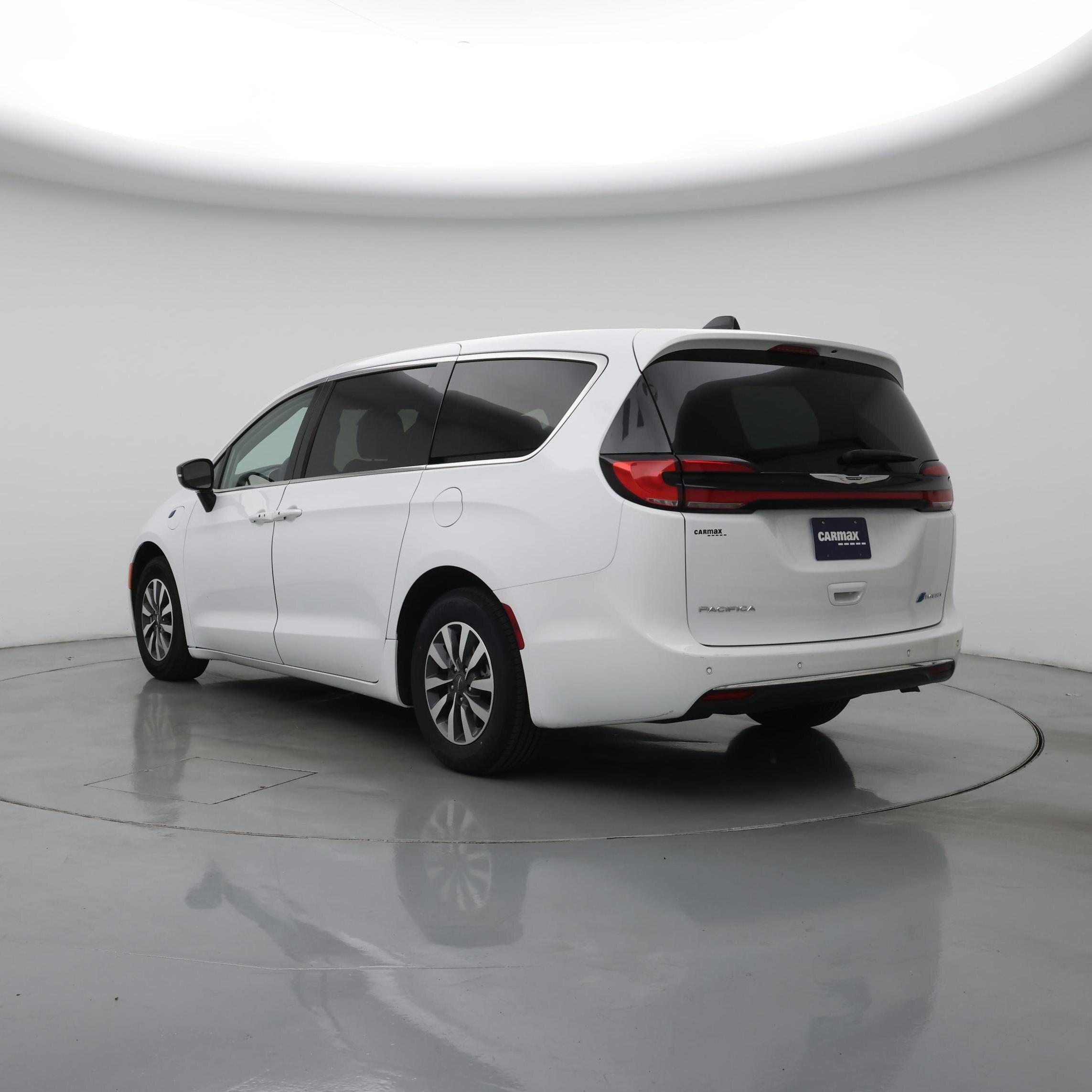 Thumbnail: 2024 Chrysler Pacifica - 2