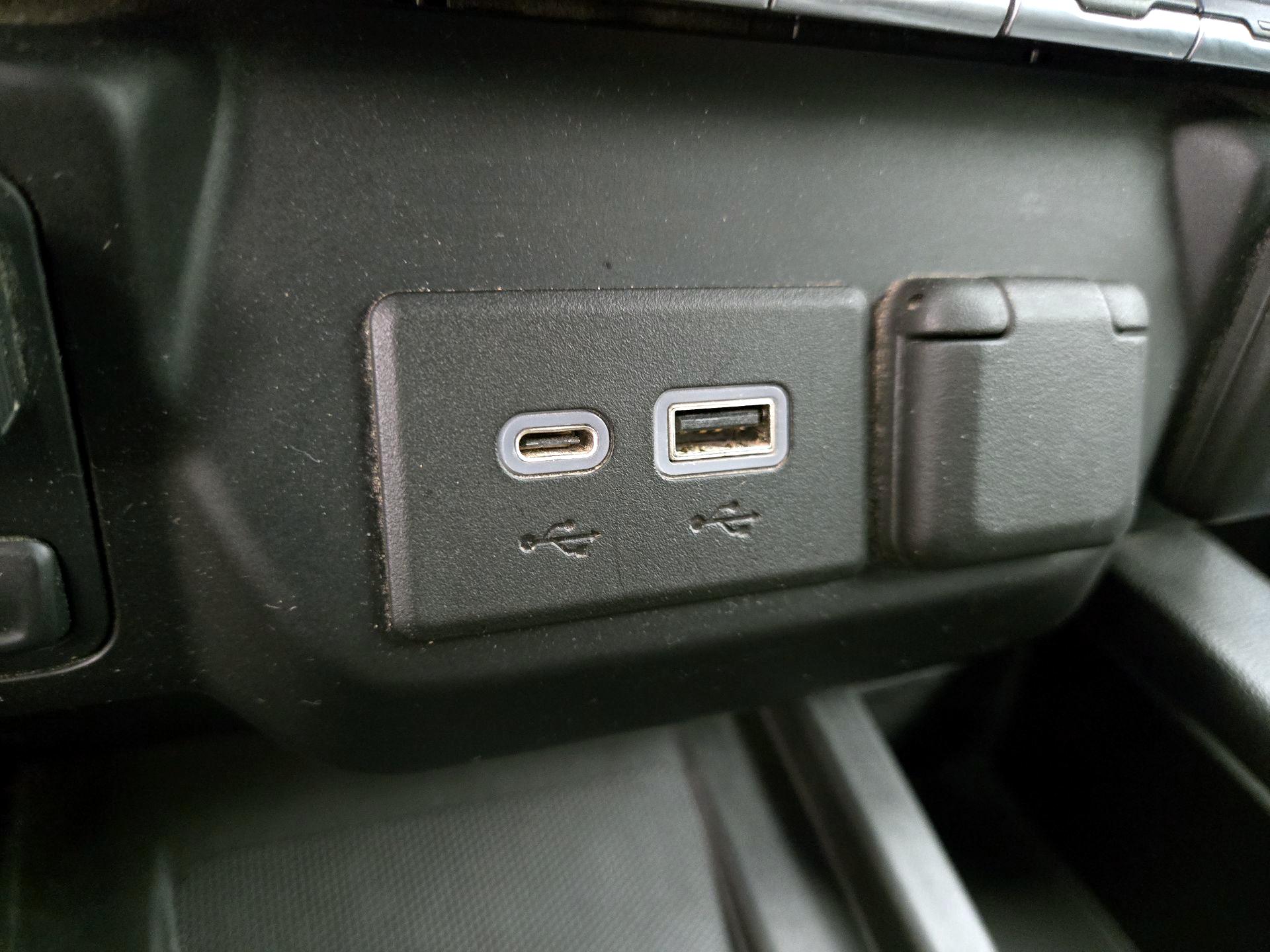 Thumbnail: 2021 Chevrolet Silverado 1500 - 19