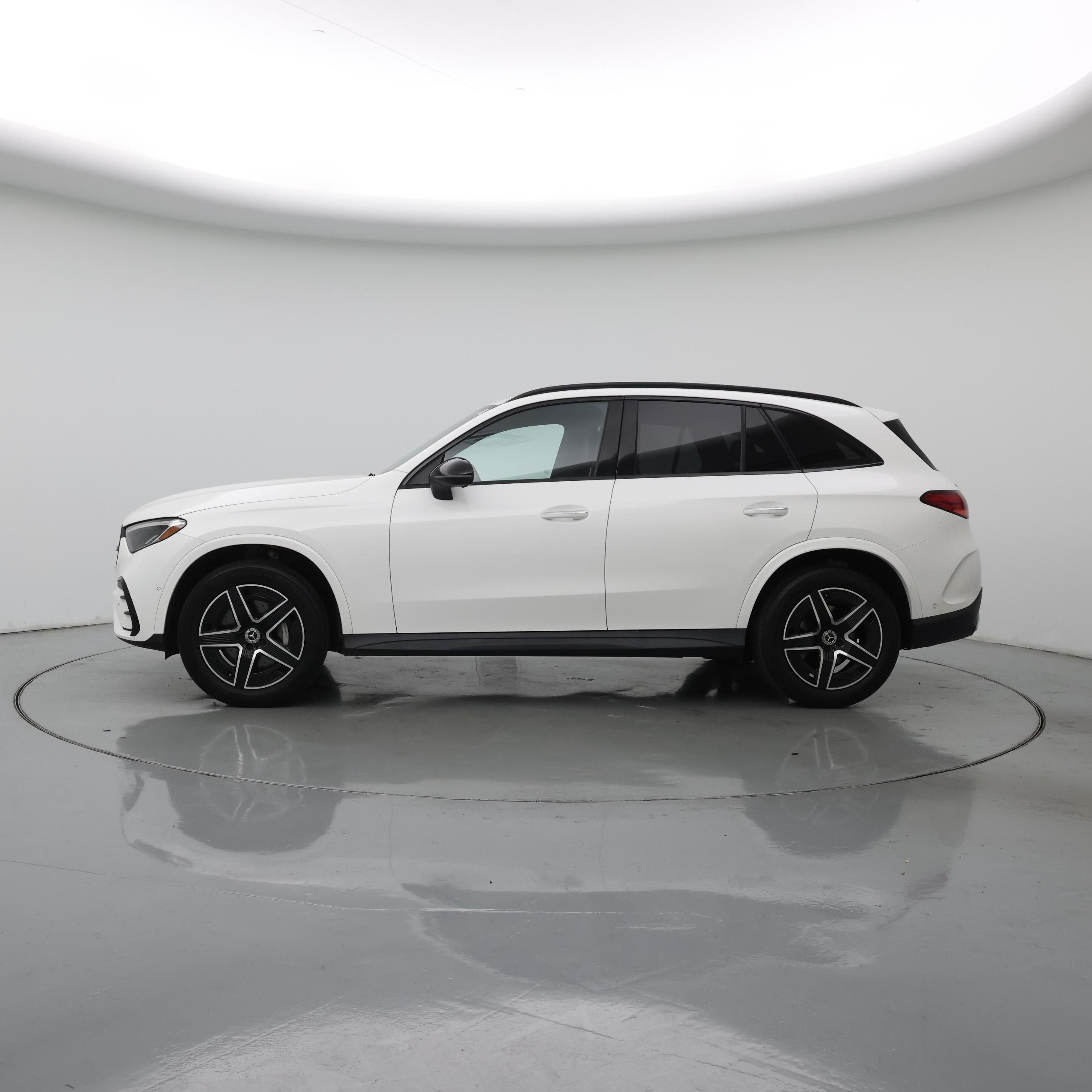 Thumbnail: 2024 Mercedes-Benz GLC - 3