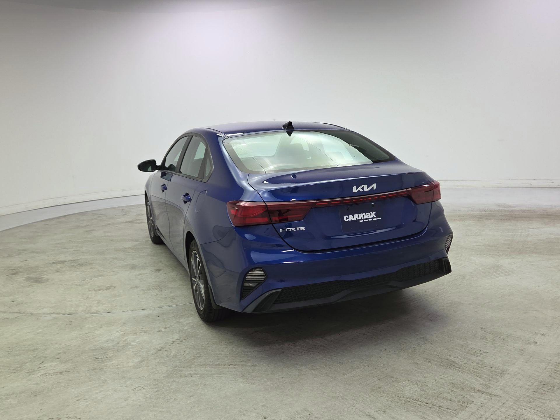 Thumbnail: 2023 Kia Forte - 7
