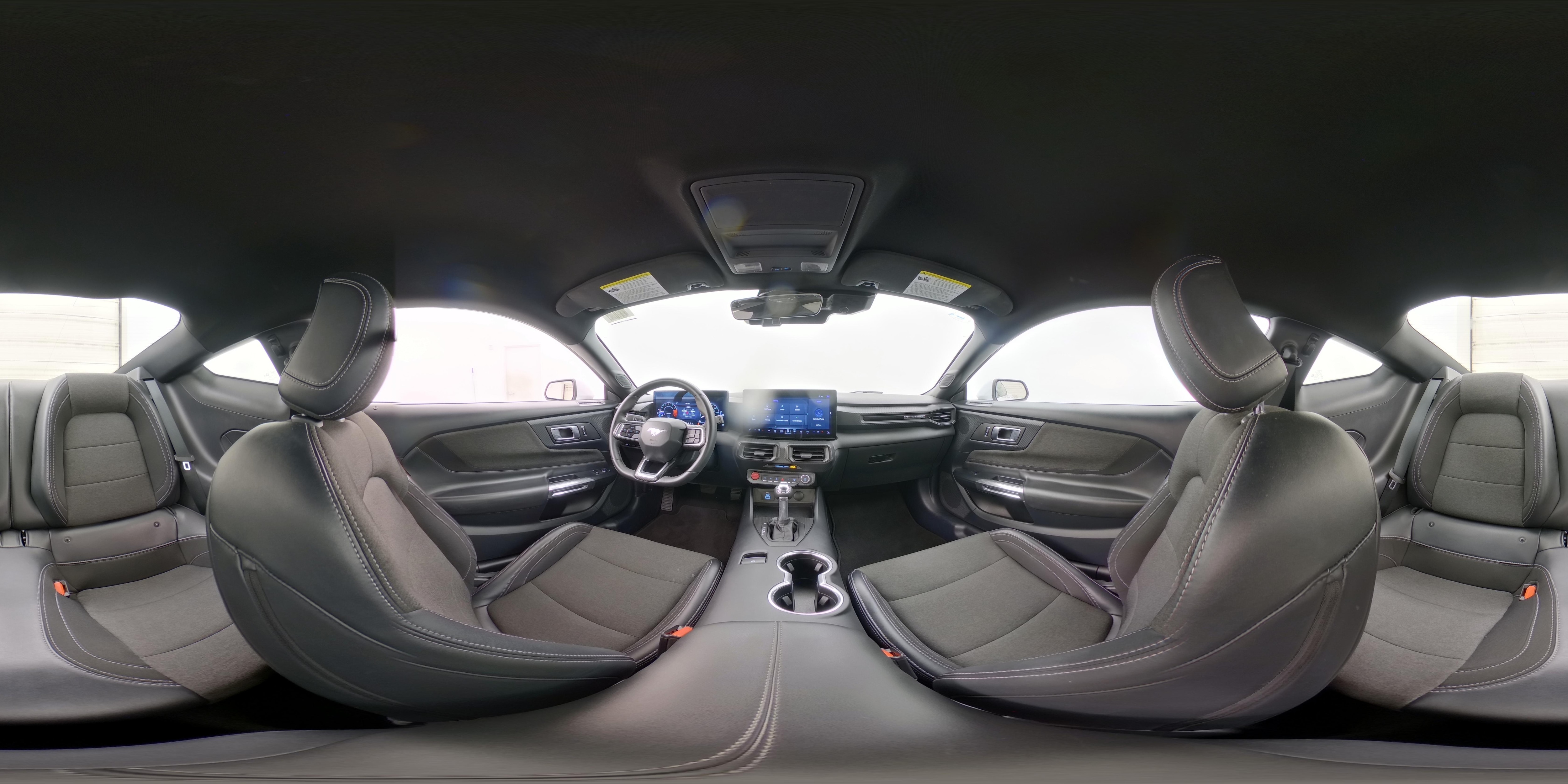 2024 Ford Mustang EcoBoost - Photo 24