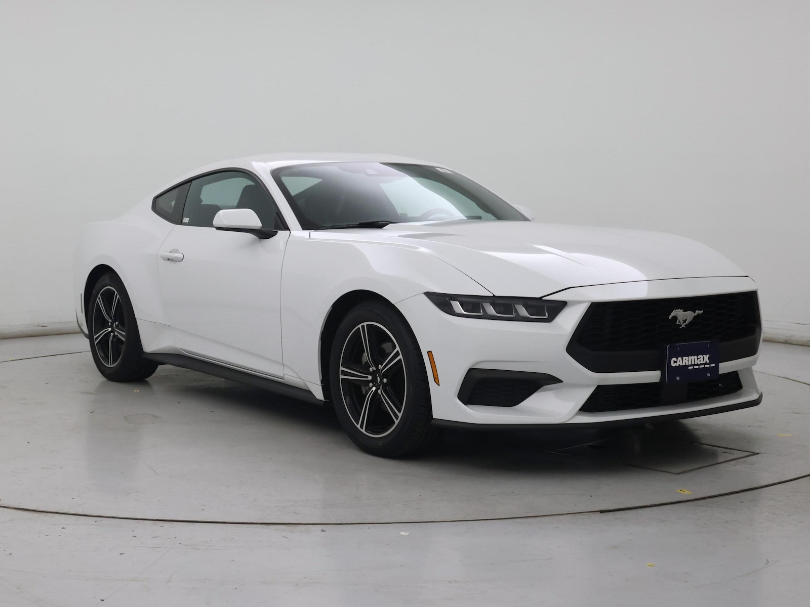 2024 Ford Mustang EcoBoost - Photo 2