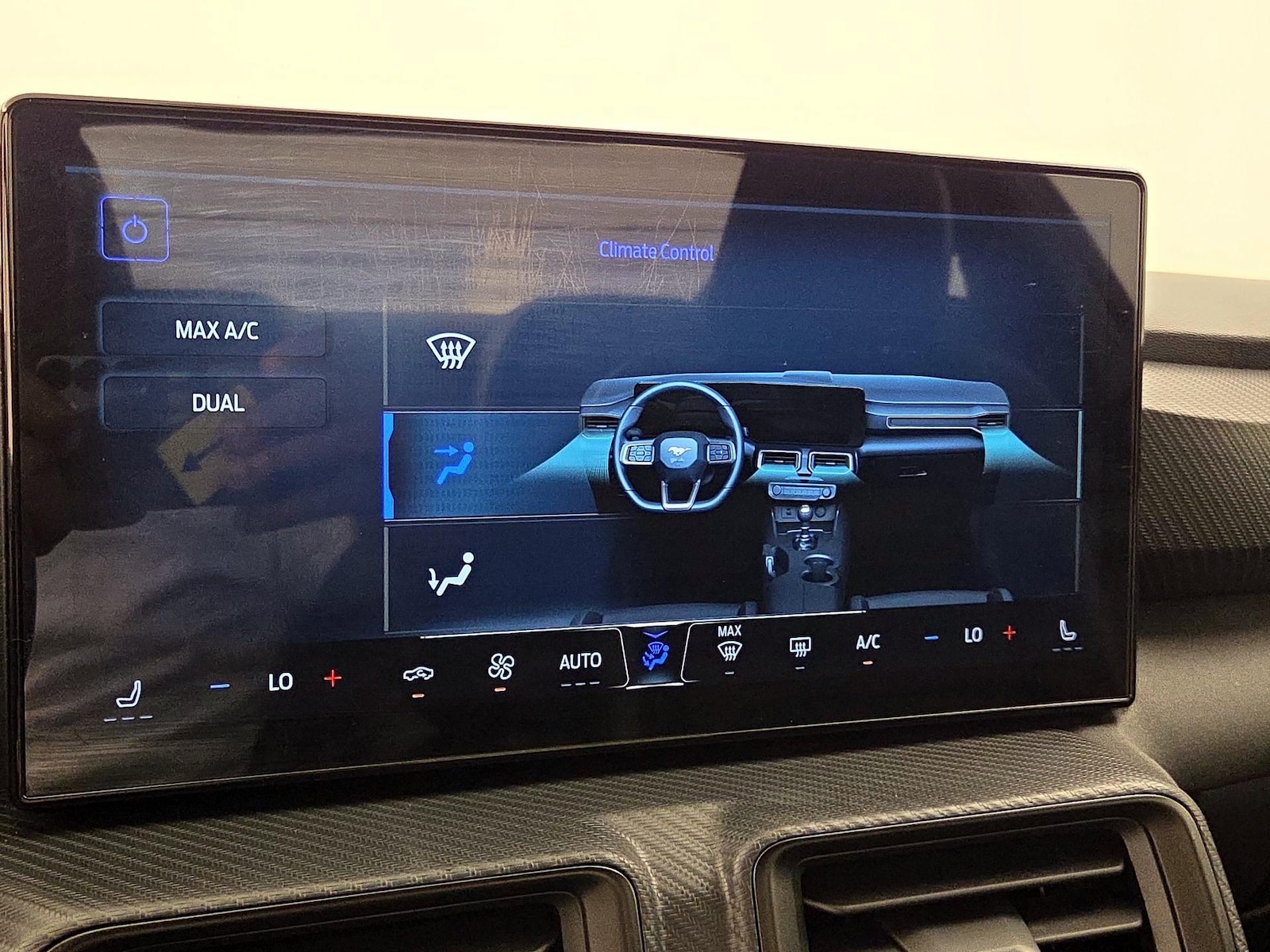 2024 Ford Mustang EcoBoost - Photo 17