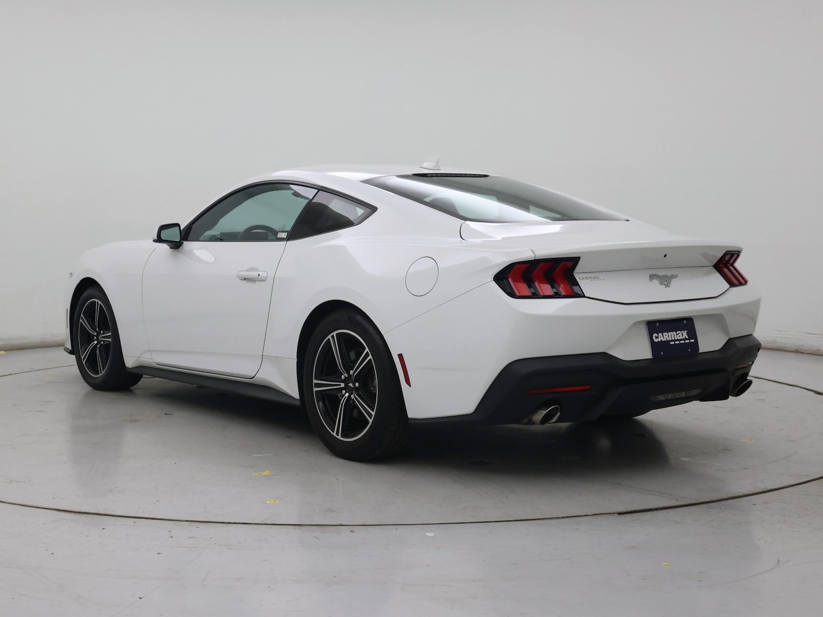 2024 Ford Mustang EcoBoost - Photo 3