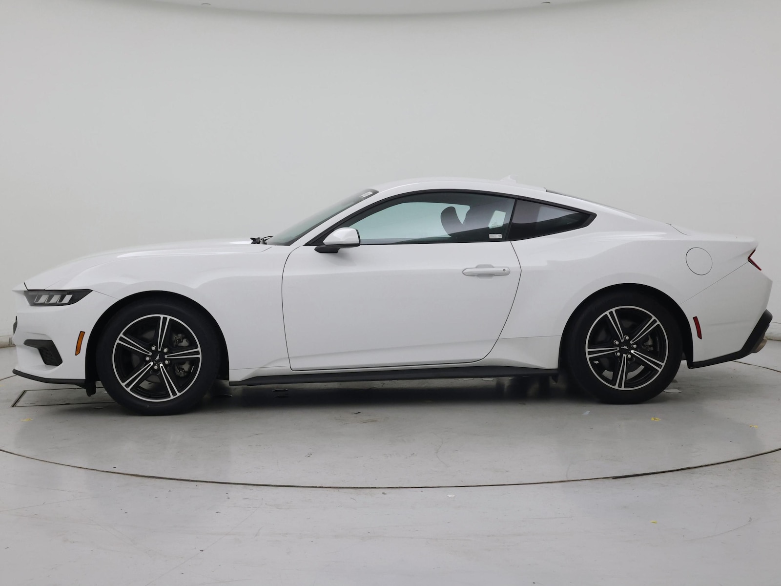 2024 Ford Mustang EcoBoost - Photo 4
